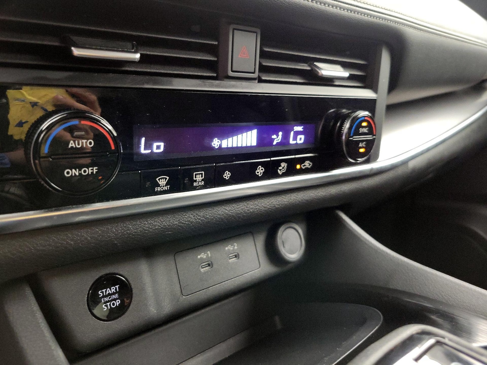 2025 Nissan Rogue SV - Photo 17