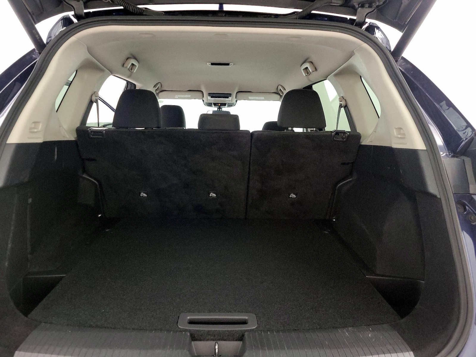 2025 Nissan Rogue SV - Photo 21