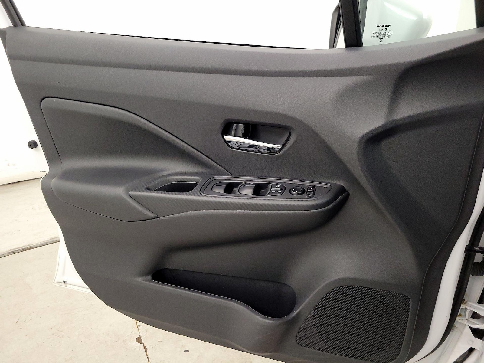 2025 Nissan Versa Sedan SV - Photo 13
