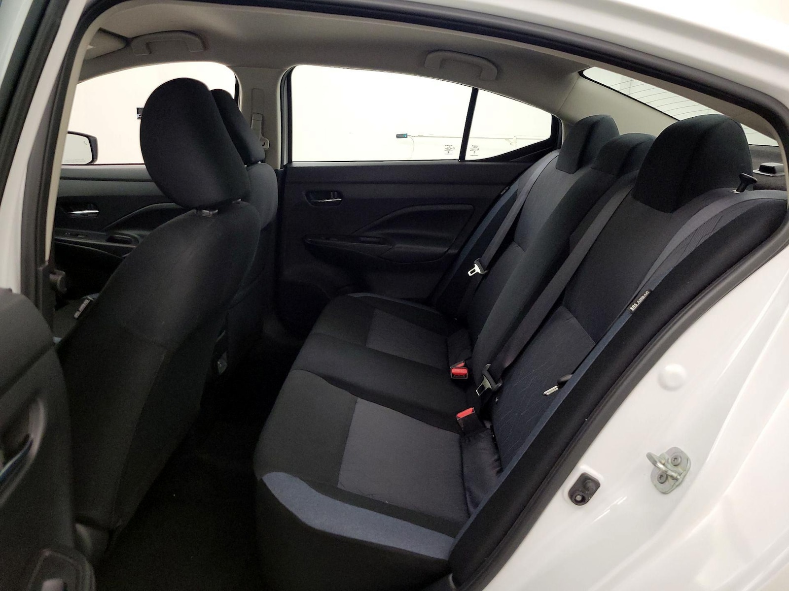 2025 Nissan Versa Sedan SV - Photo 19