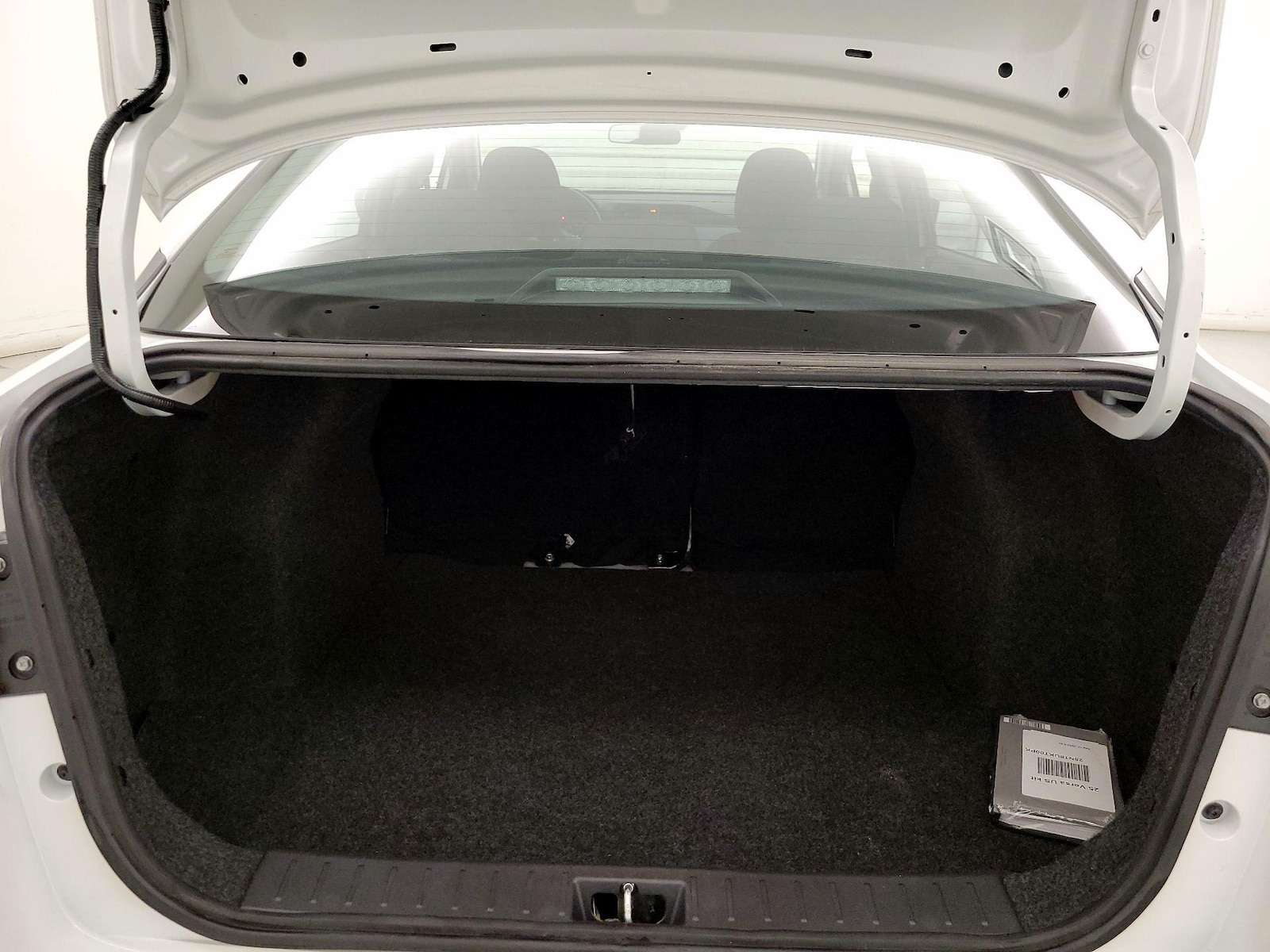2025 Nissan Versa Sedan SV - Photo 20