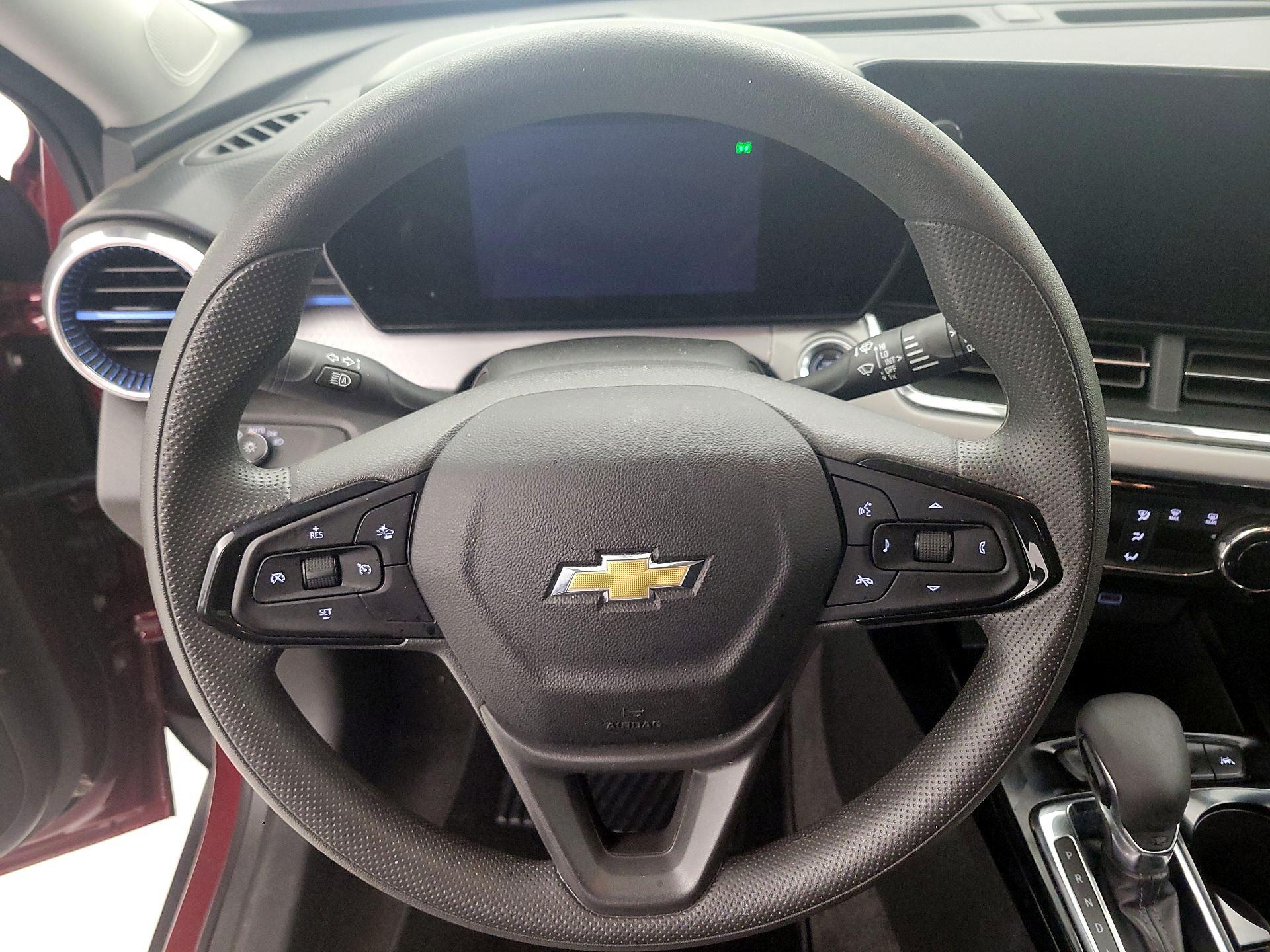 Thumbnail: 2025 Chevrolet Trax - 10