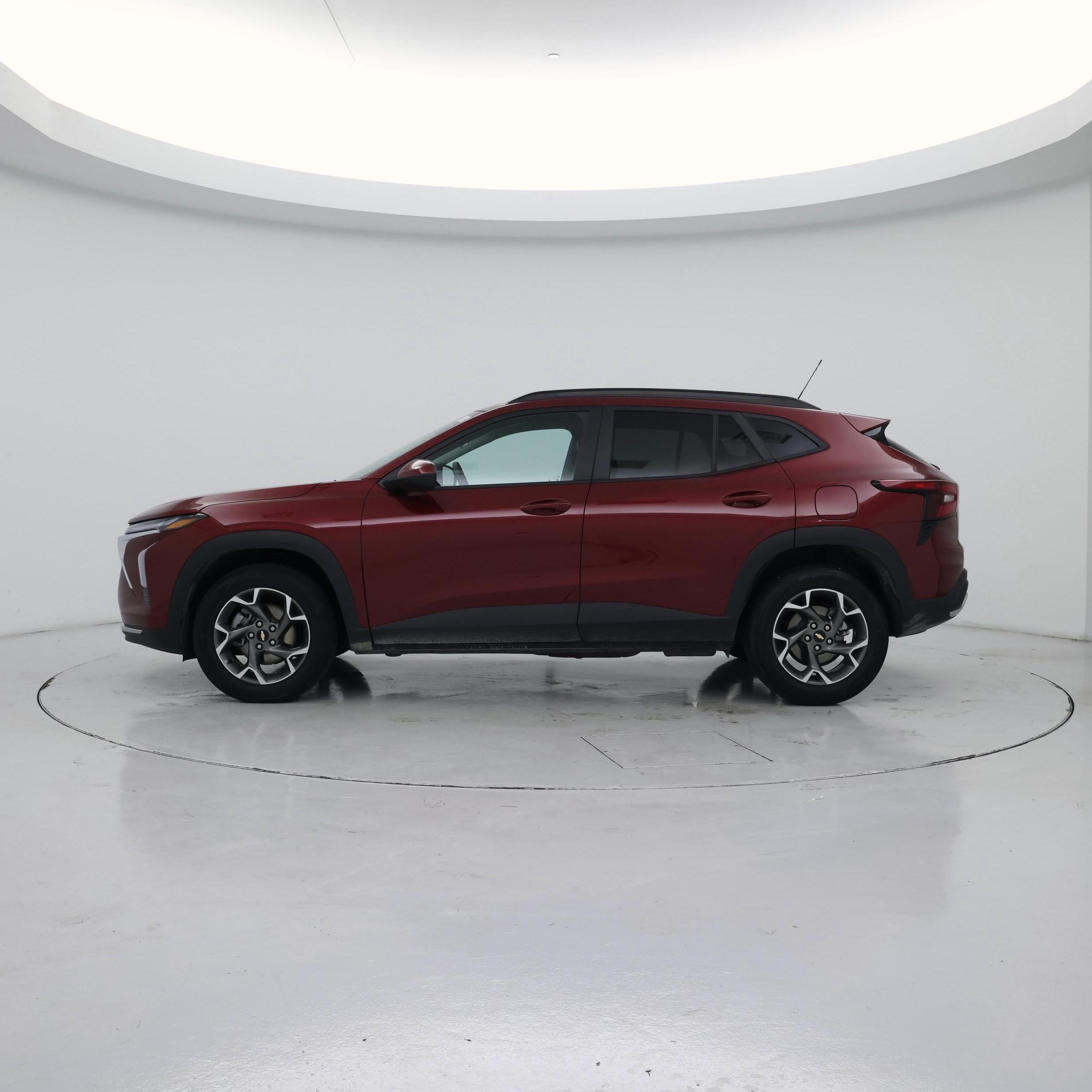 Thumbnail: 2025 Chevrolet Trax - 3