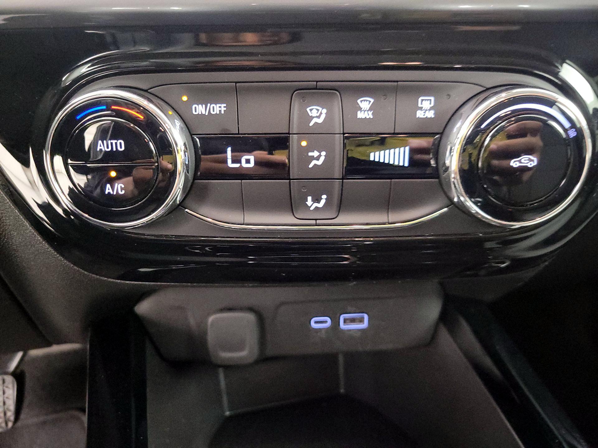 Thumbnail: 2025 Chevrolet Trax - 16