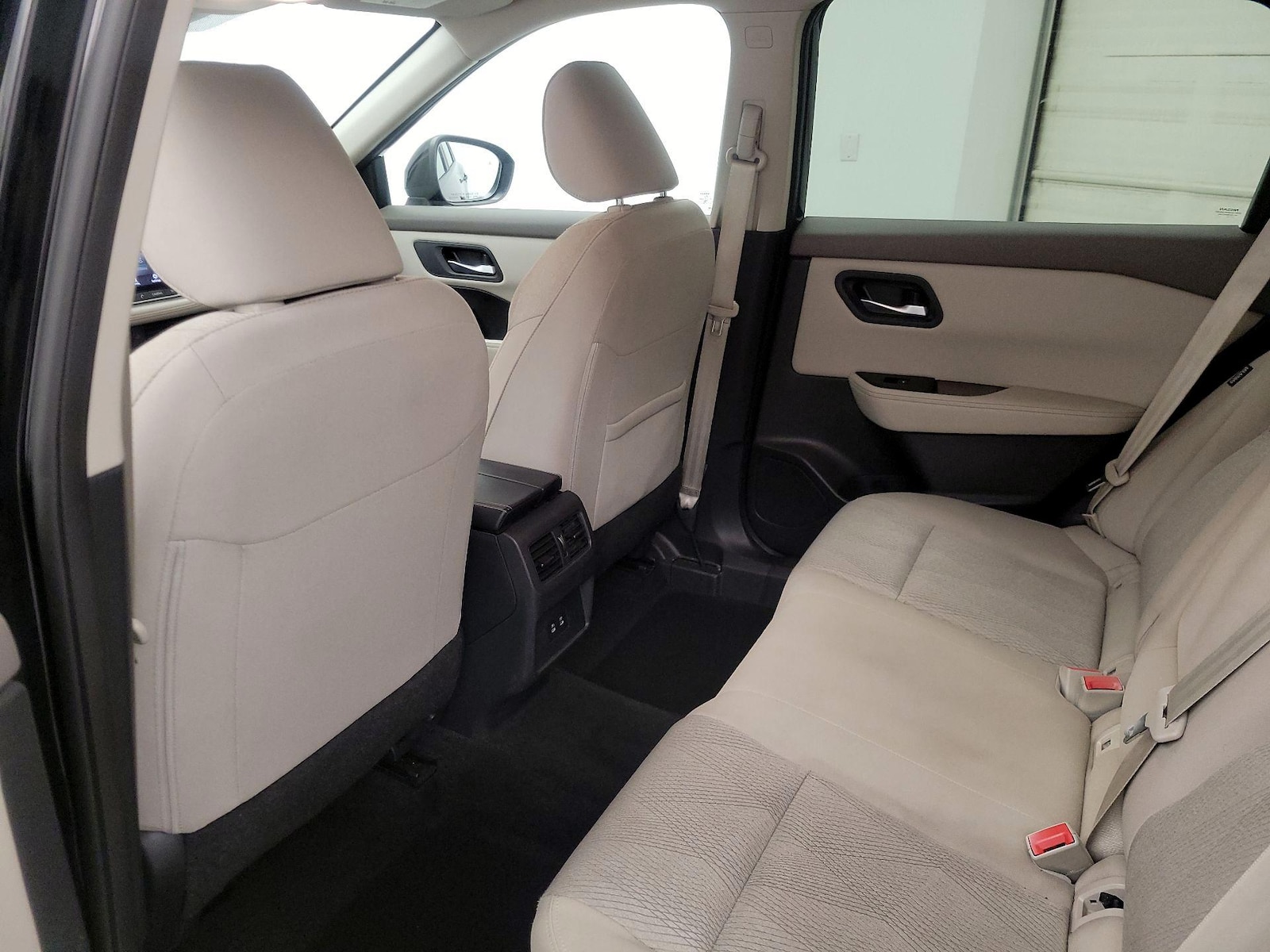 2025 Nissan Rogue SV - Photo 20