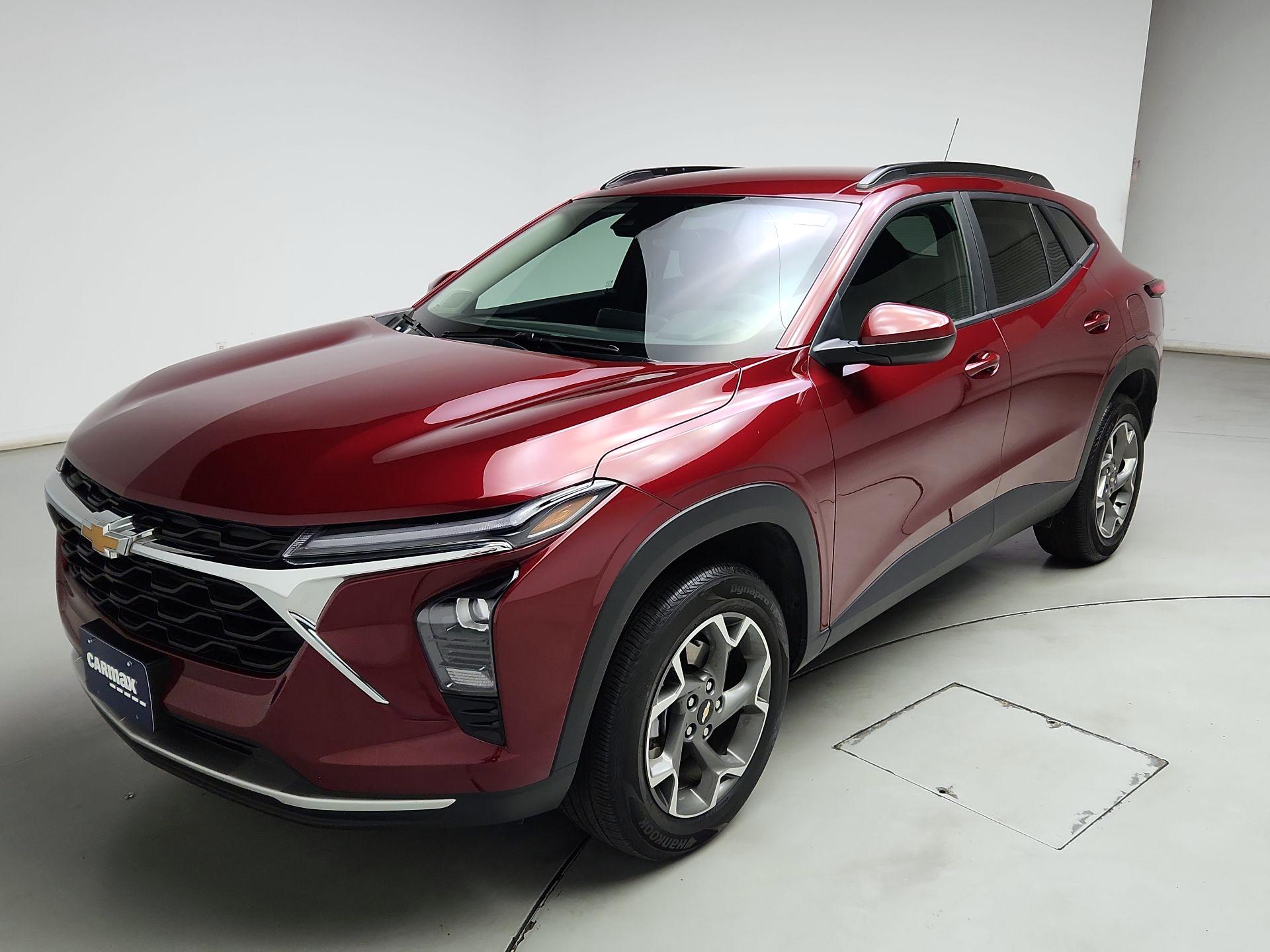 Thumbnail: 2025 Chevrolet Trax - 3