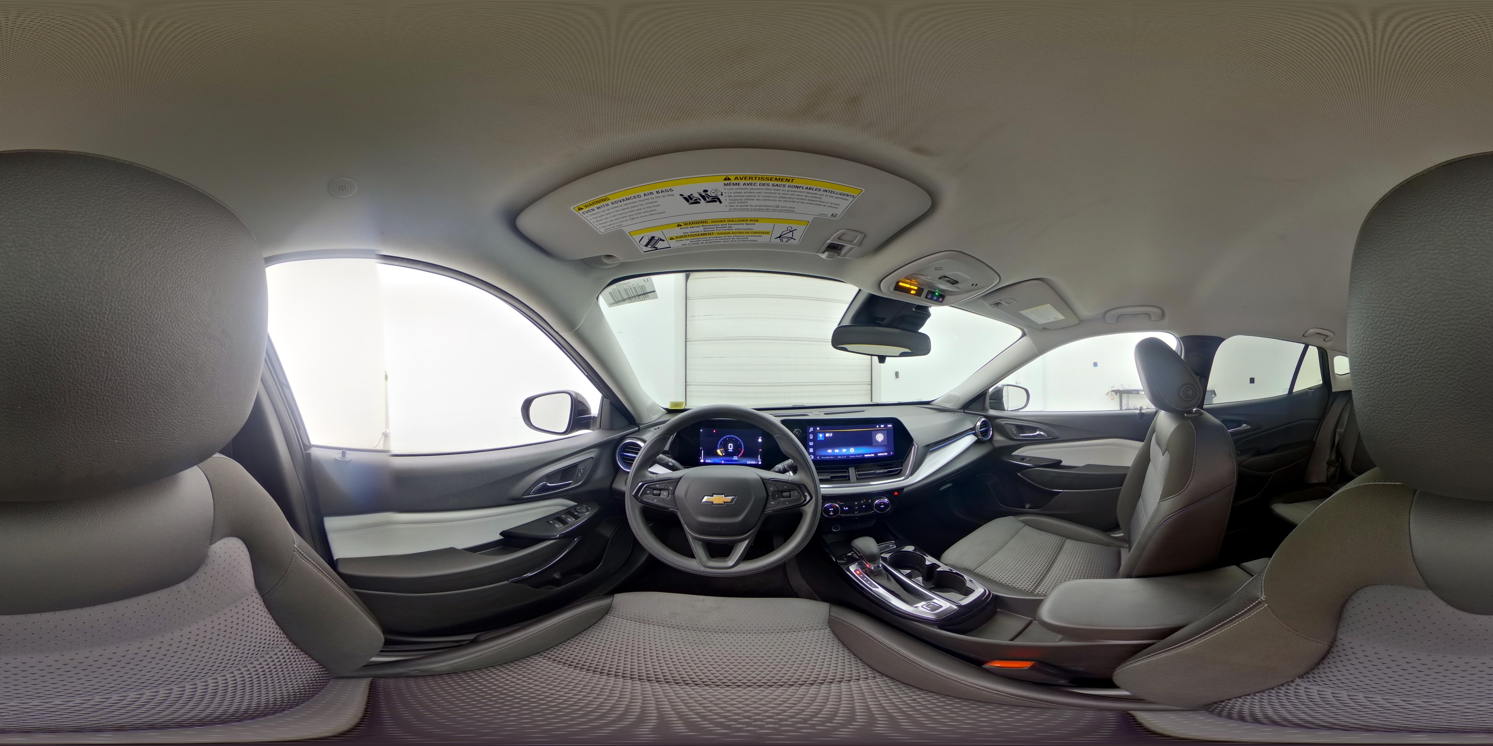2025 Chevrolet Trax LT - Photo 26