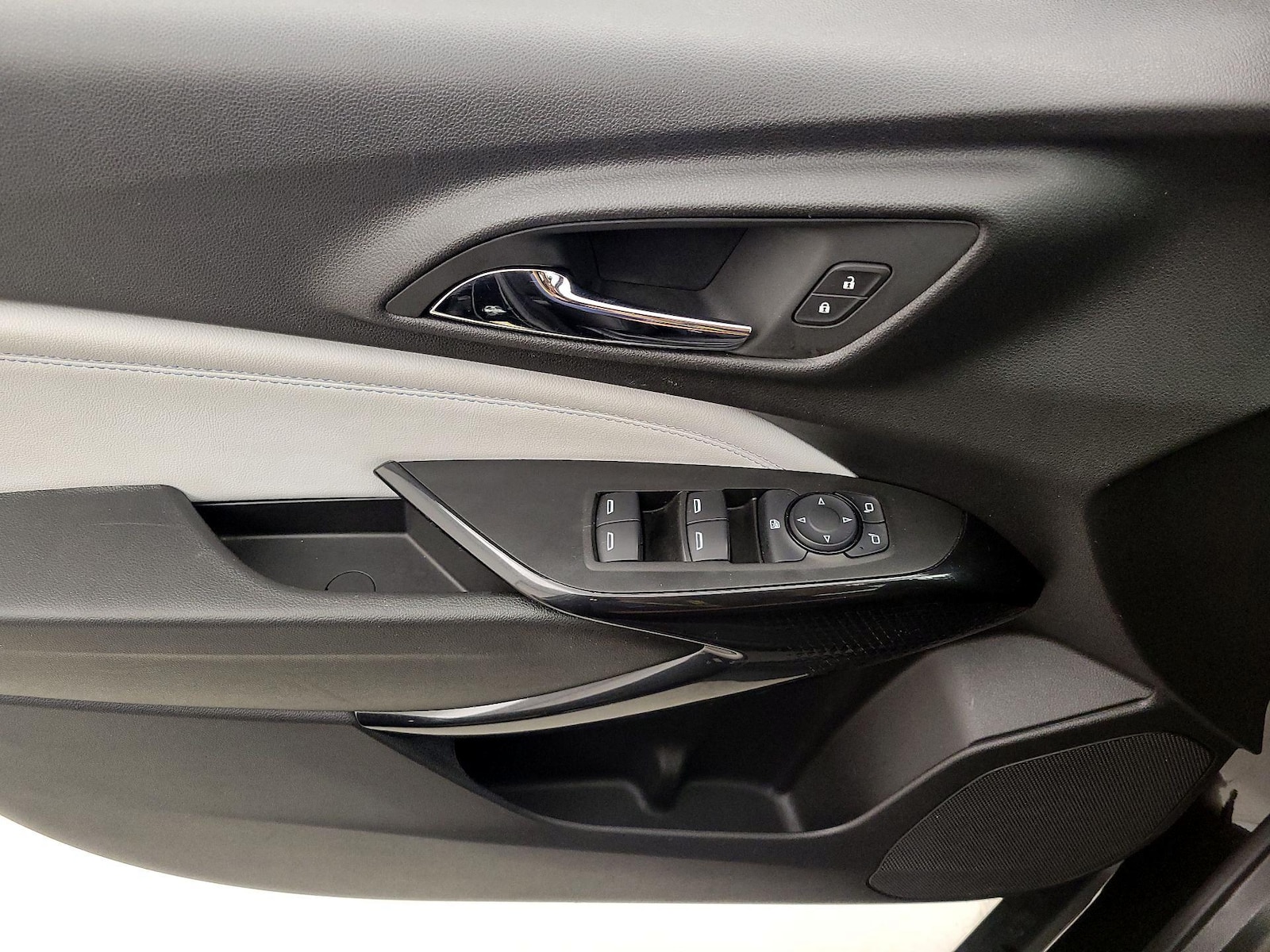 2025 Chevrolet Trax LT - Photo 13