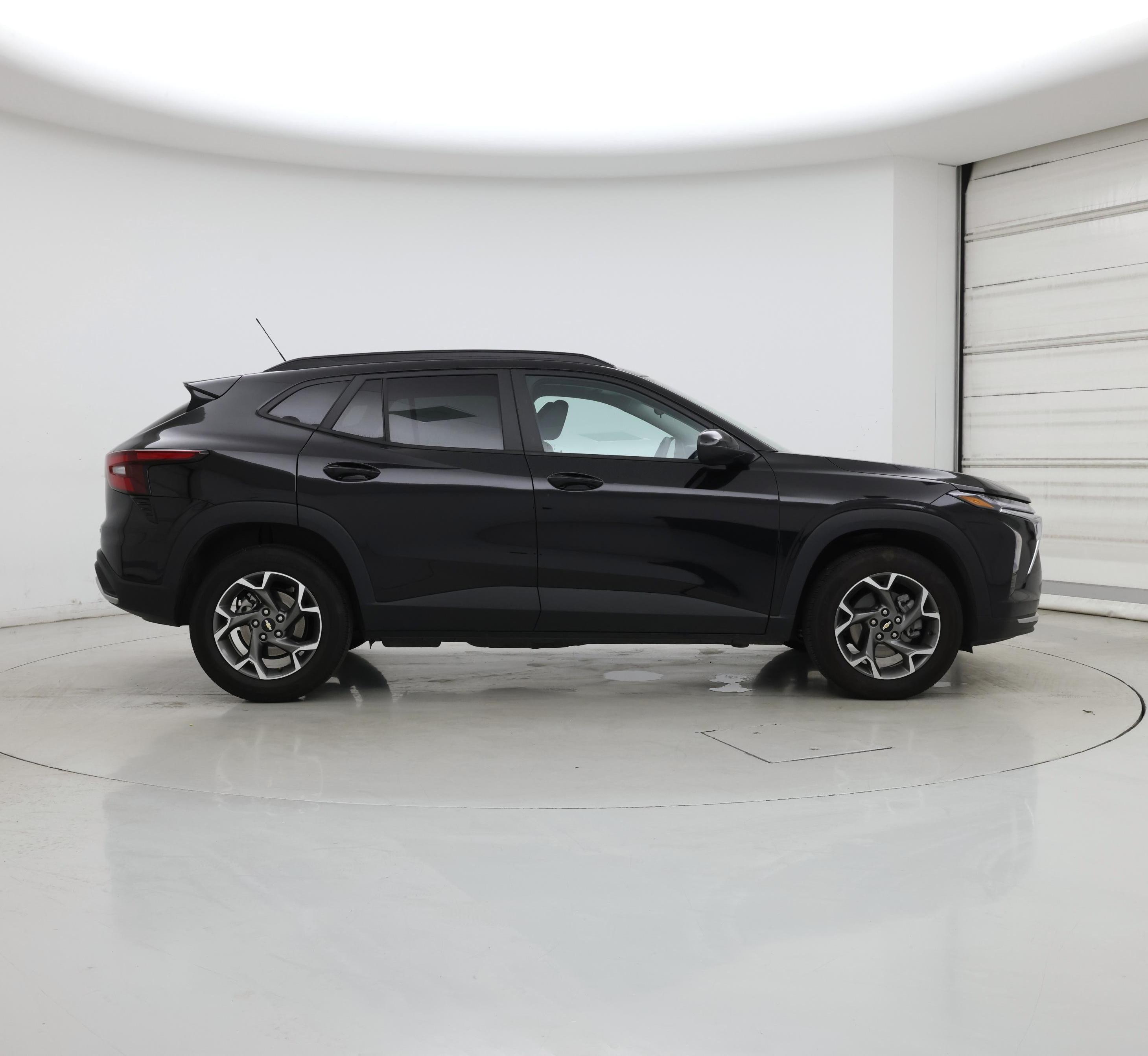 Thumbnail: 2025 Chevrolet Trax - 7