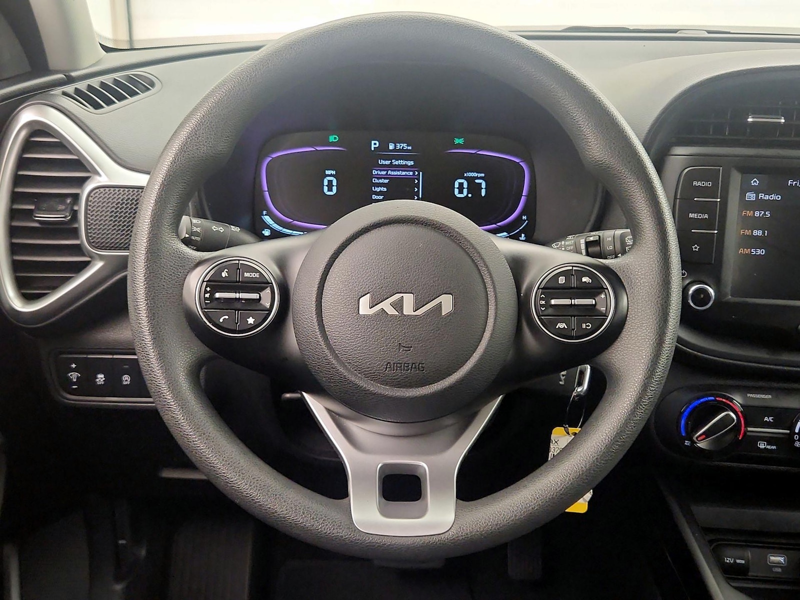 2025 Kia Soul LX - Photo 11