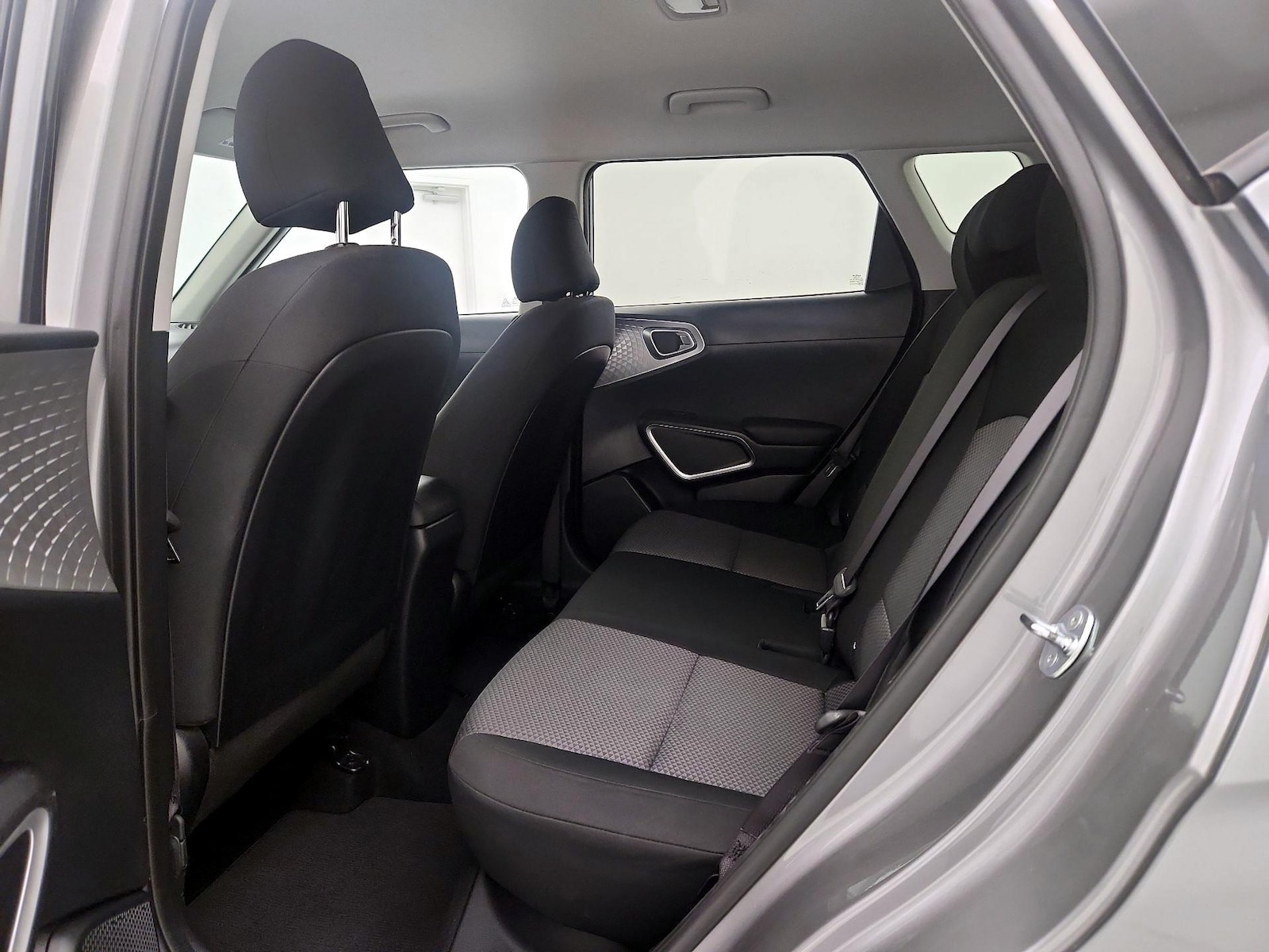 2025 Kia Soul LX - Photo 20