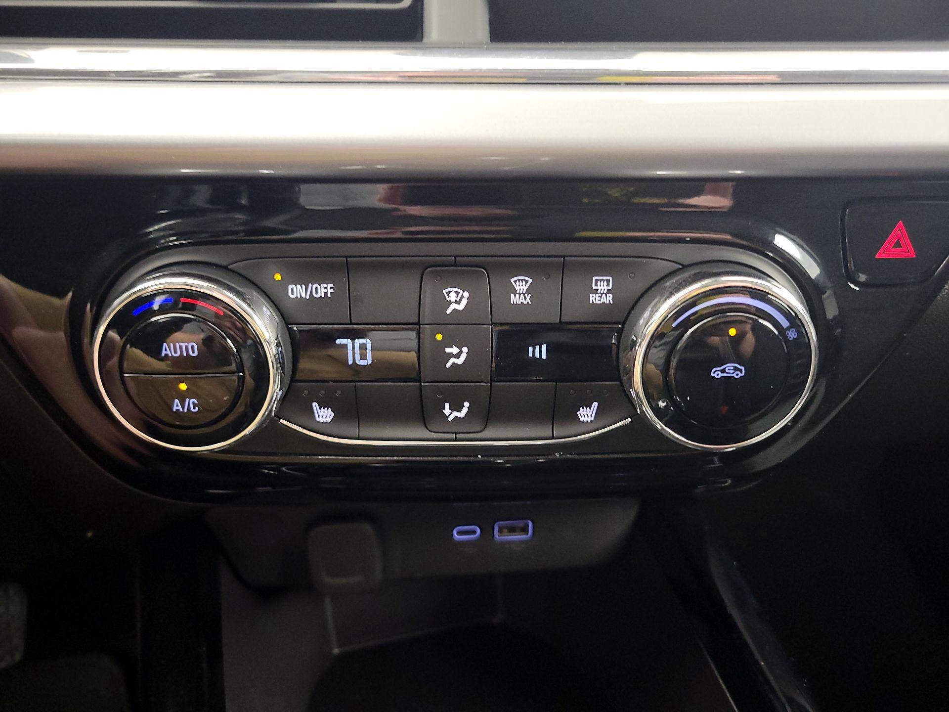 Thumbnail: 2025 Chevrolet Trax - 16