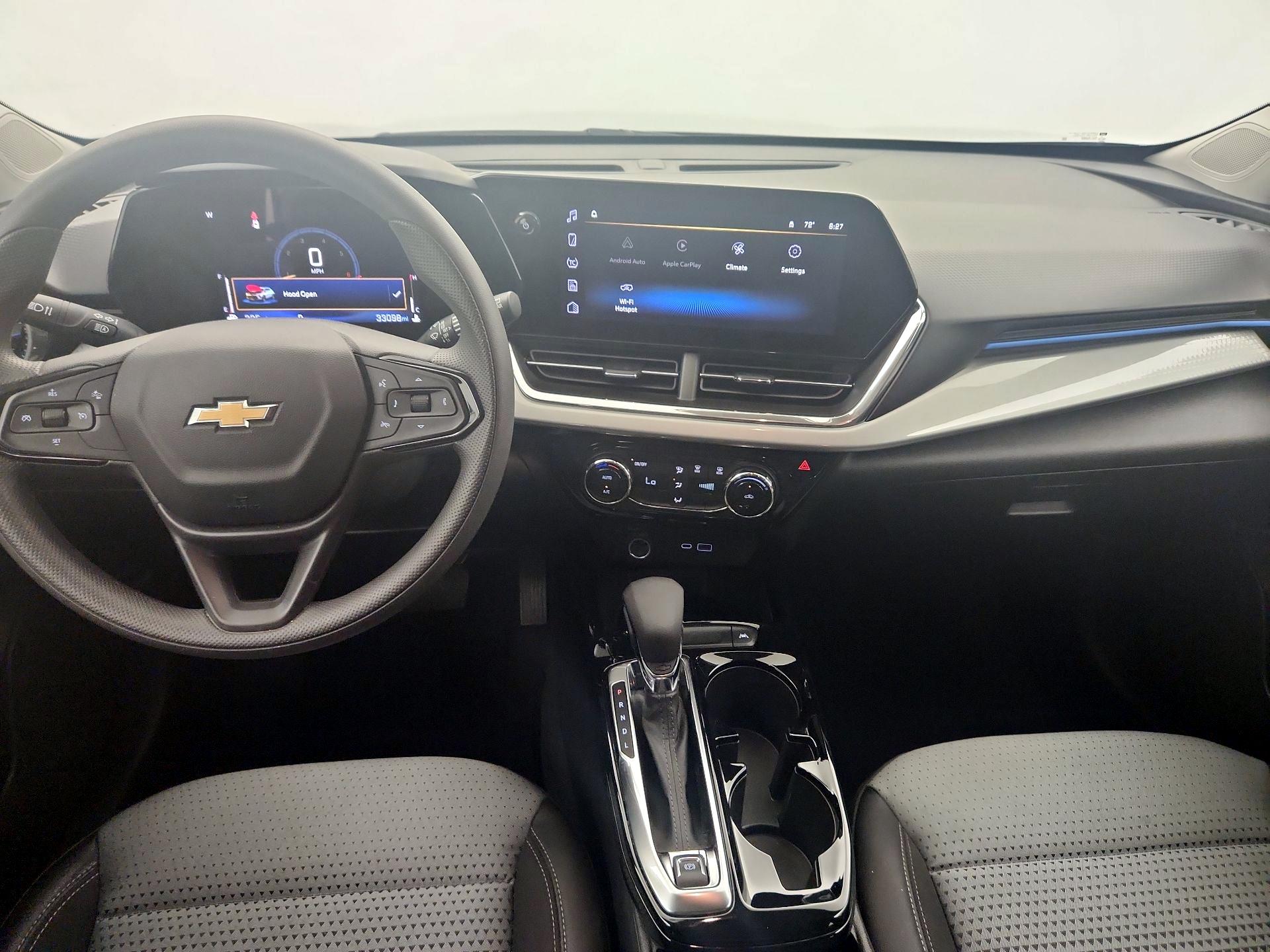 Thumbnail: 2025 Chevrolet Trax - 9