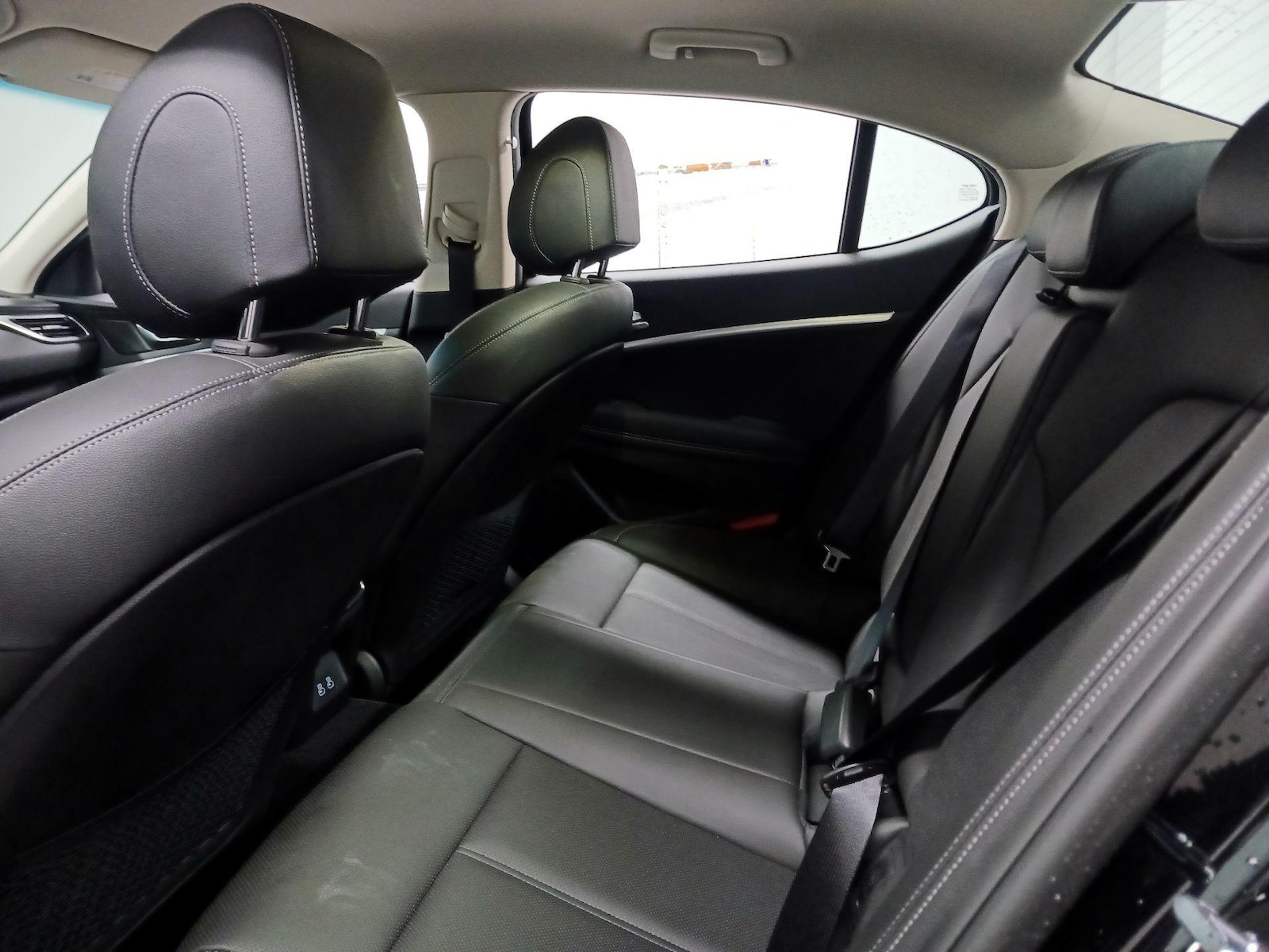 2026 GENESIS G70 Standard - Photo 19