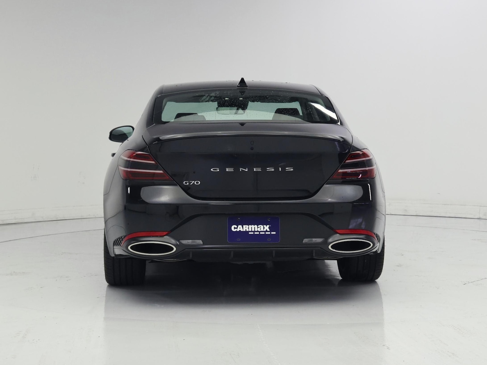 2026 GENESIS G70 Standard - Photo 7