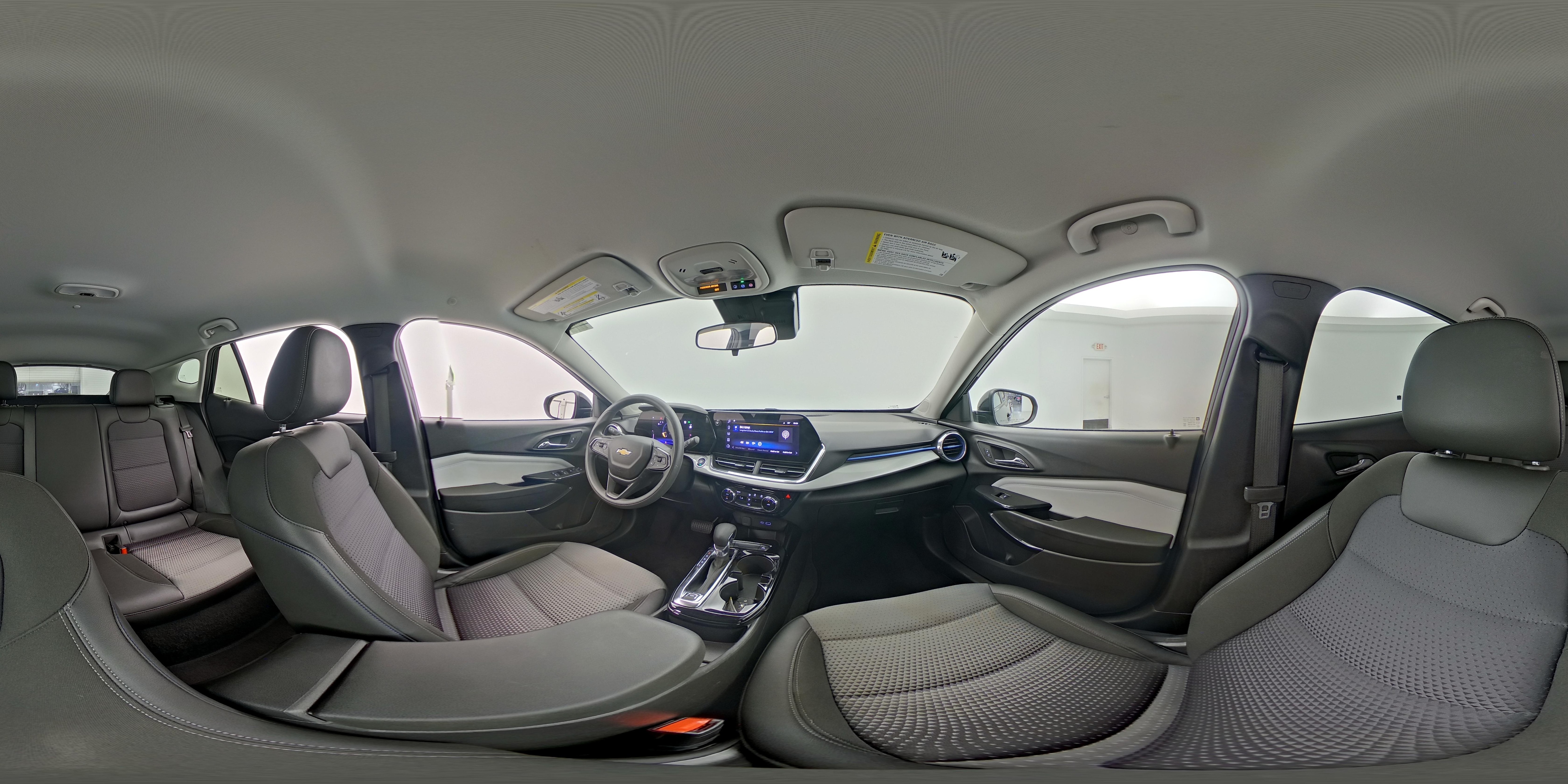 2025 Chevrolet Trax LT - Photo 24