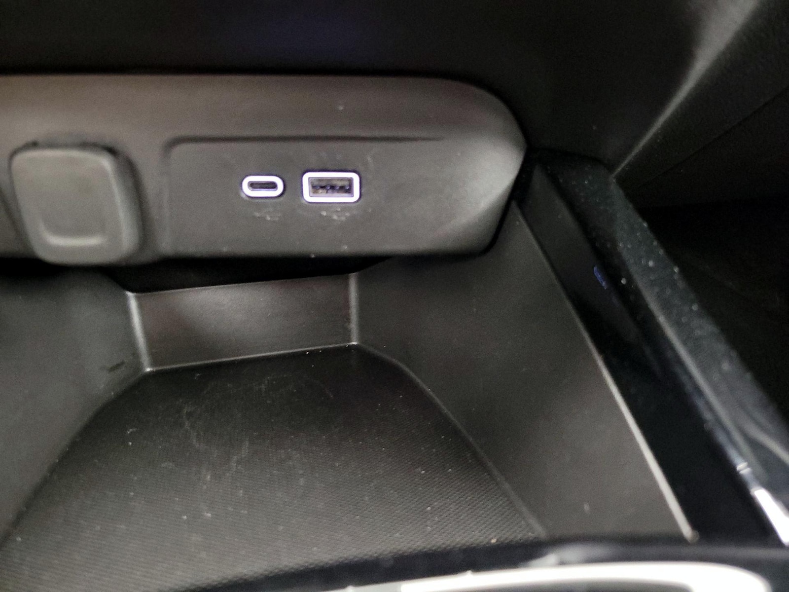 2025 Chevrolet Trax LT - Photo 19