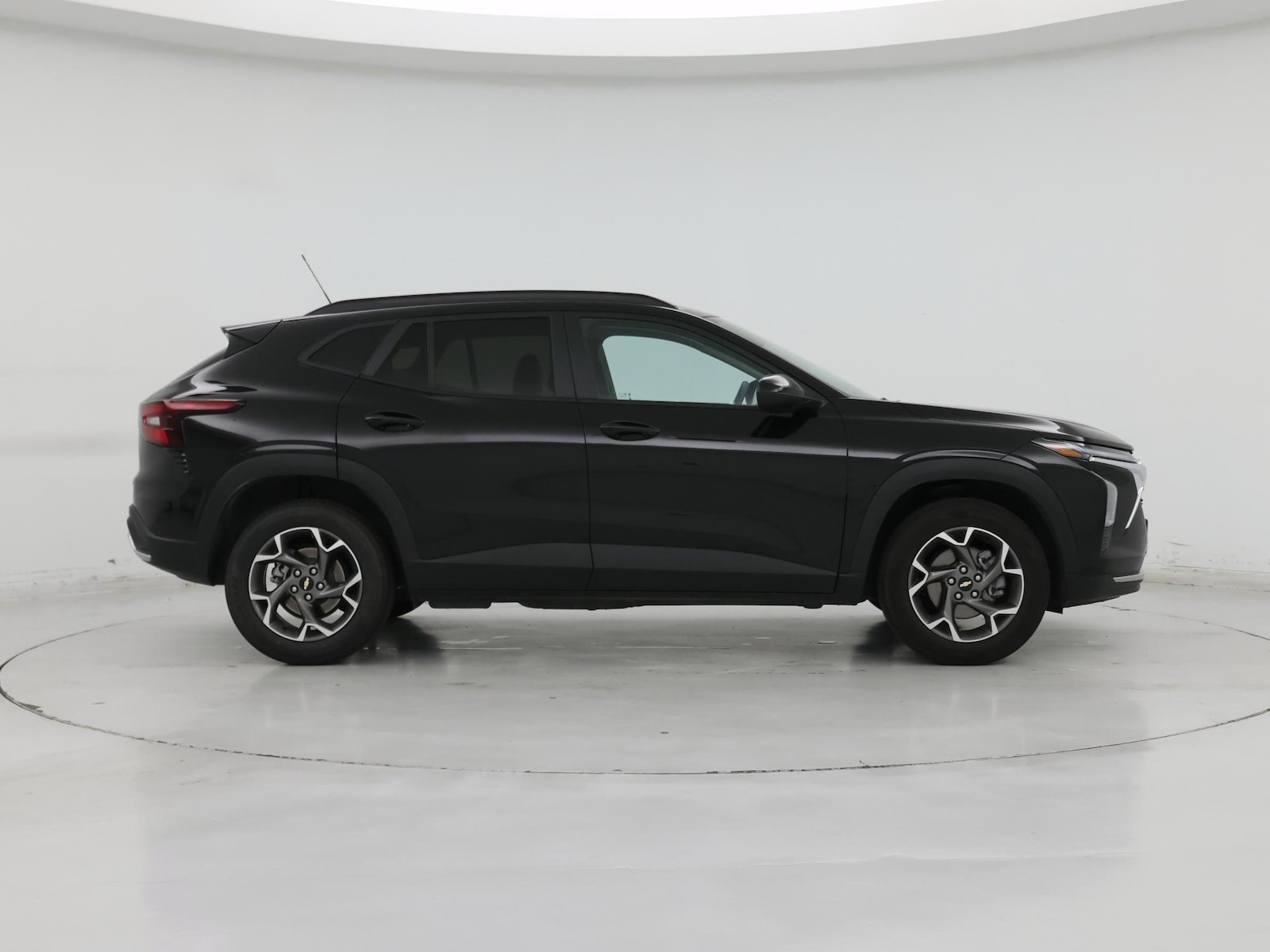 2025 Chevrolet Trax LT - Photo 8