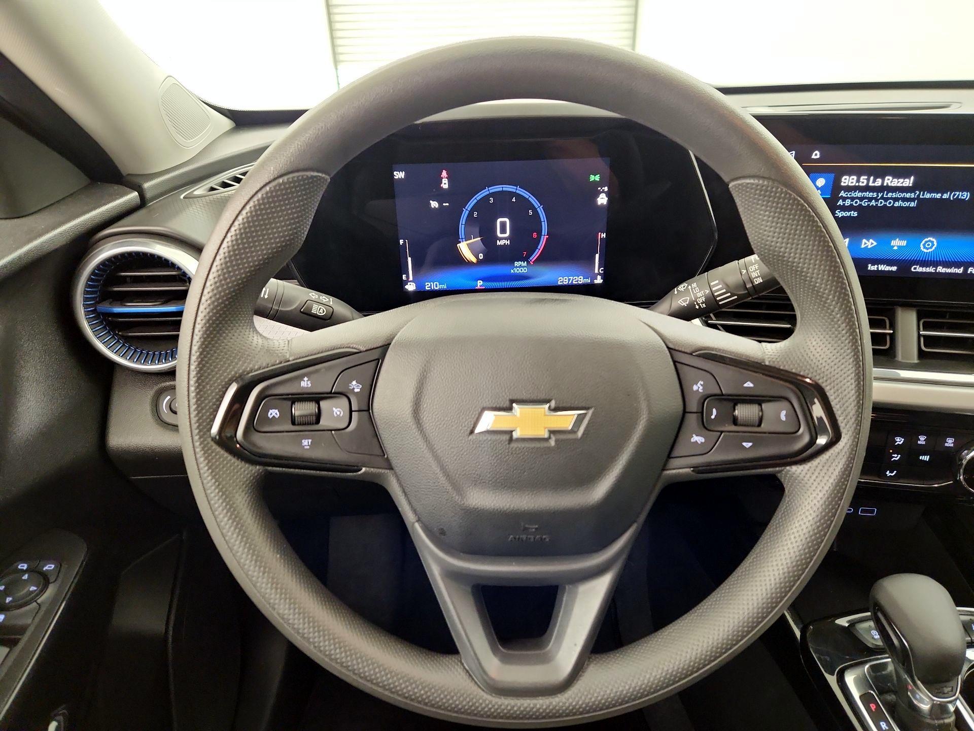 Thumbnail: 2025 Chevrolet Trax - 10