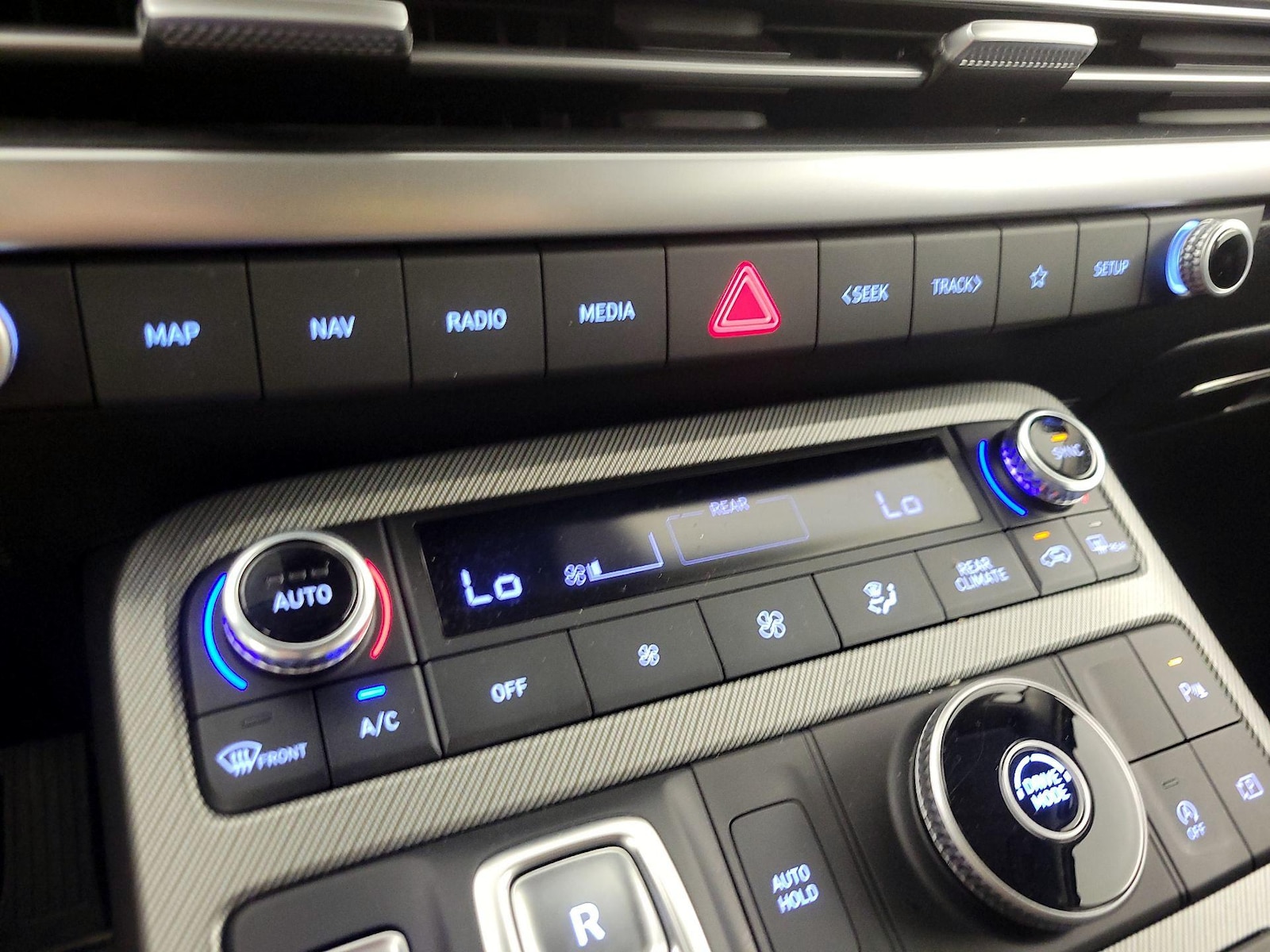 2025 Hyundai Palisade SEL - Photo 18