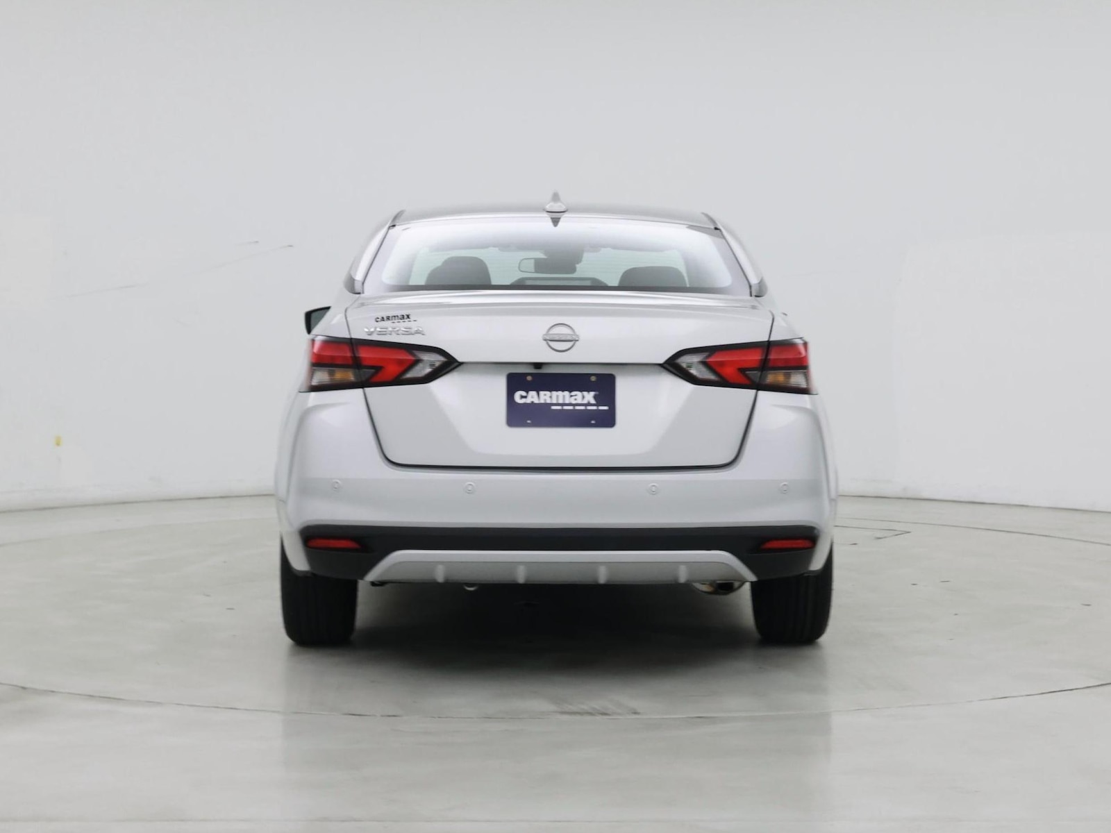 2025 Nissan Versa Sedan SV - Photo 7