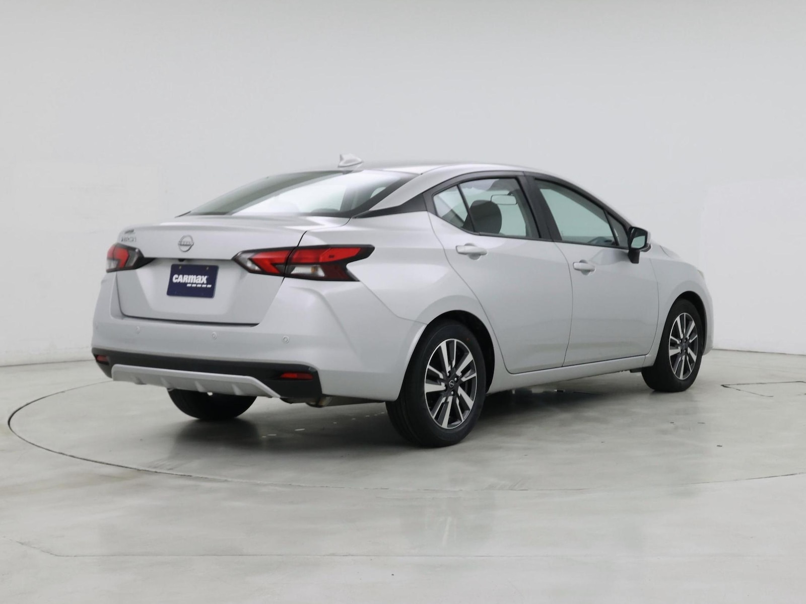2025 Nissan Versa Sedan SV - Photo 9