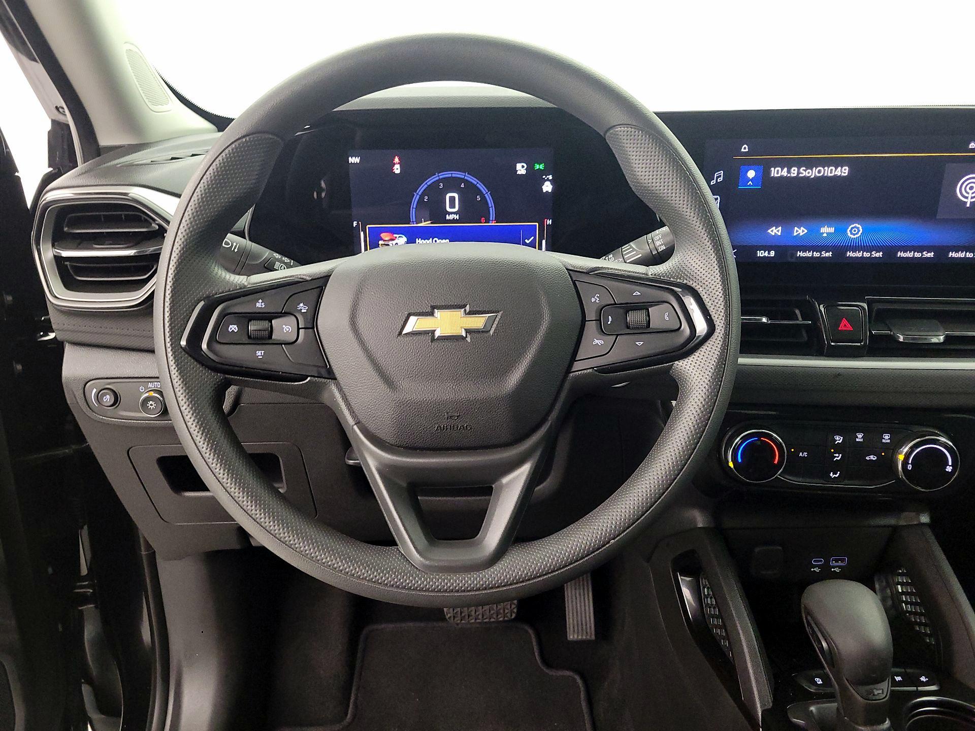 Thumbnail: 2025 Chevrolet TrailBlazer - 10