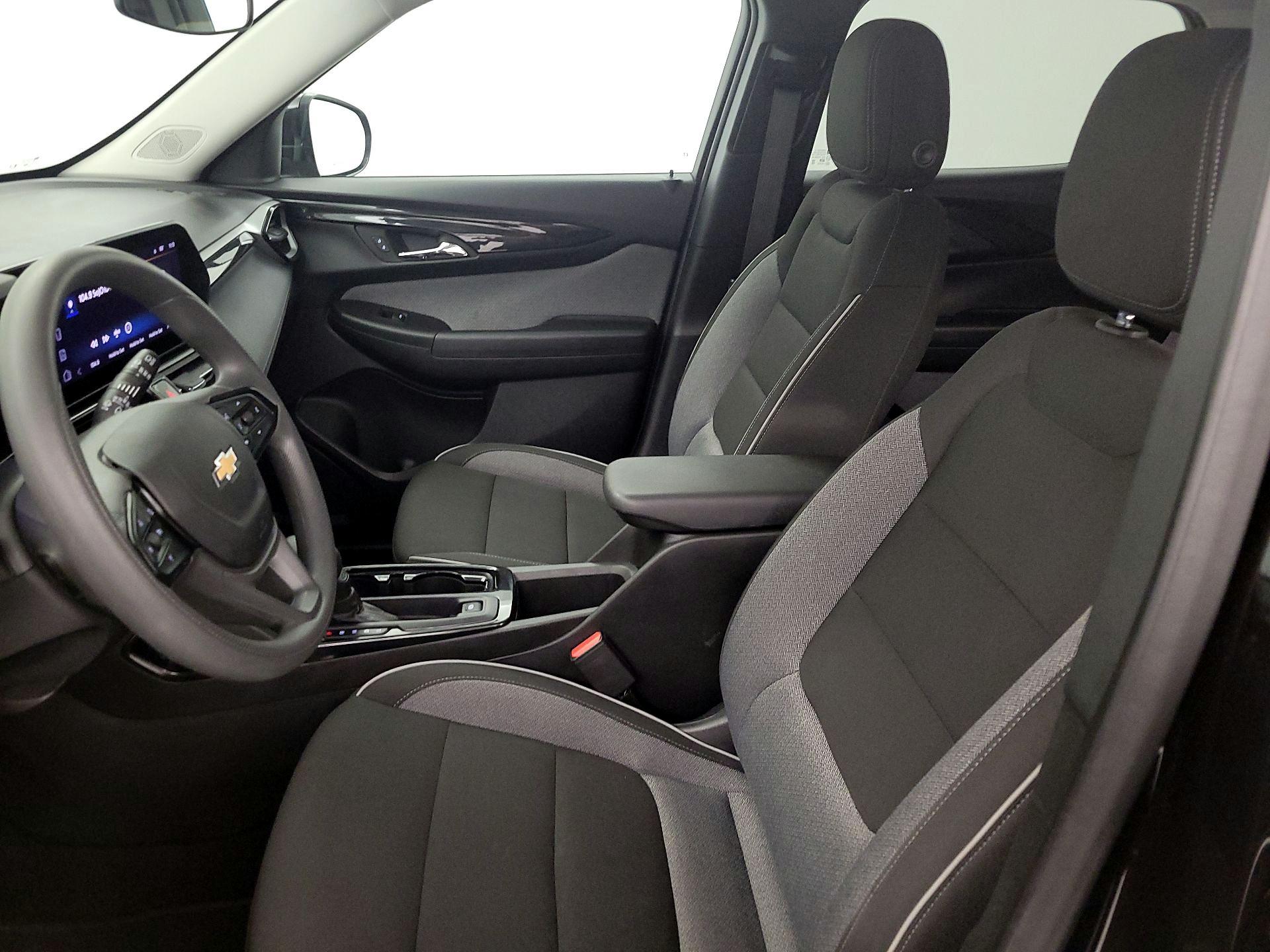 Thumbnail: 2025 Chevrolet TrailBlazer - 11