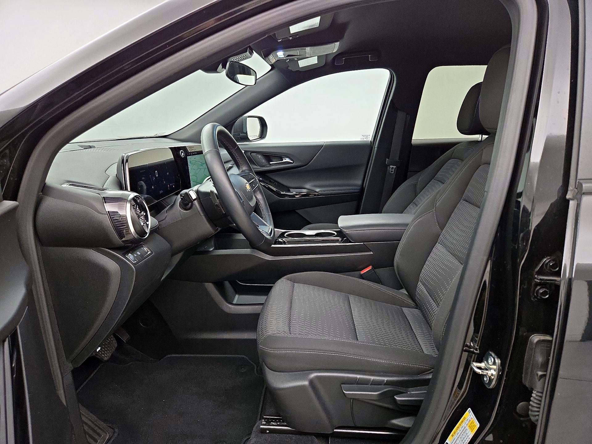 Thumbnail: 2025 Chevrolet Equinox - 11