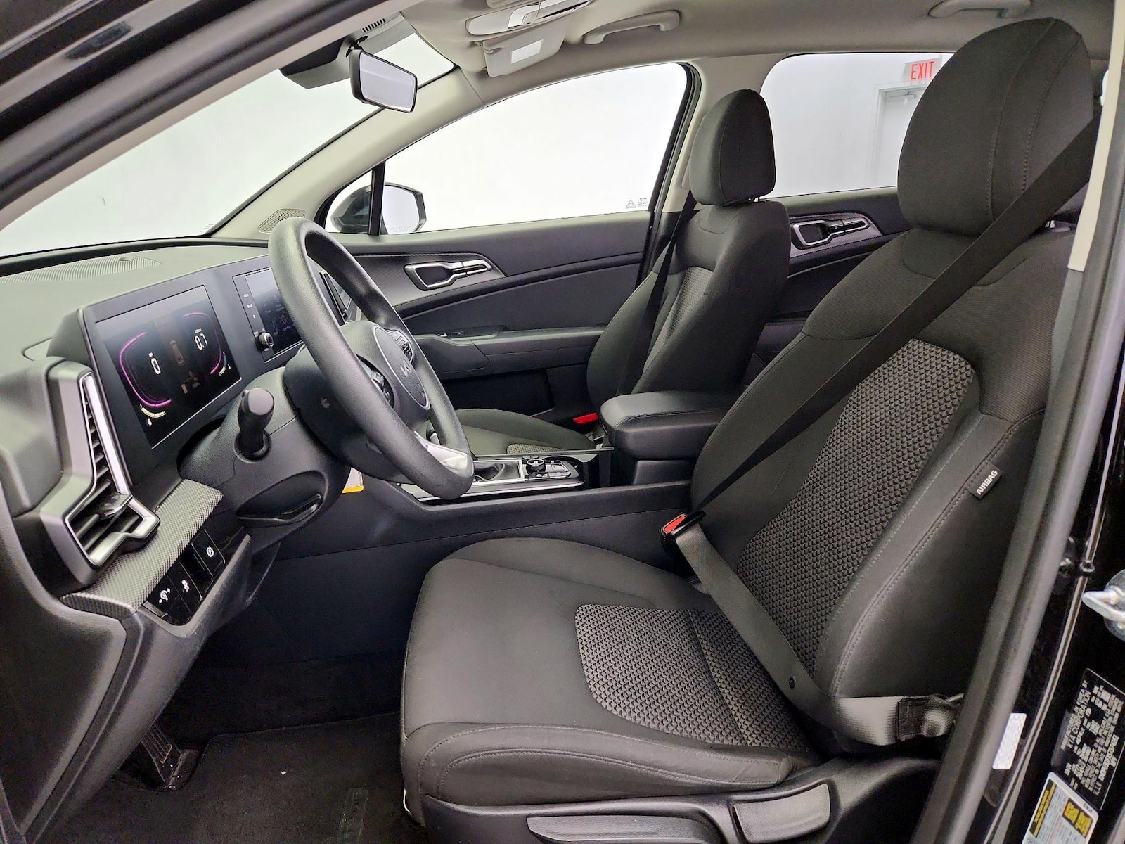 2025 Kia Sportage LX - Photo 12