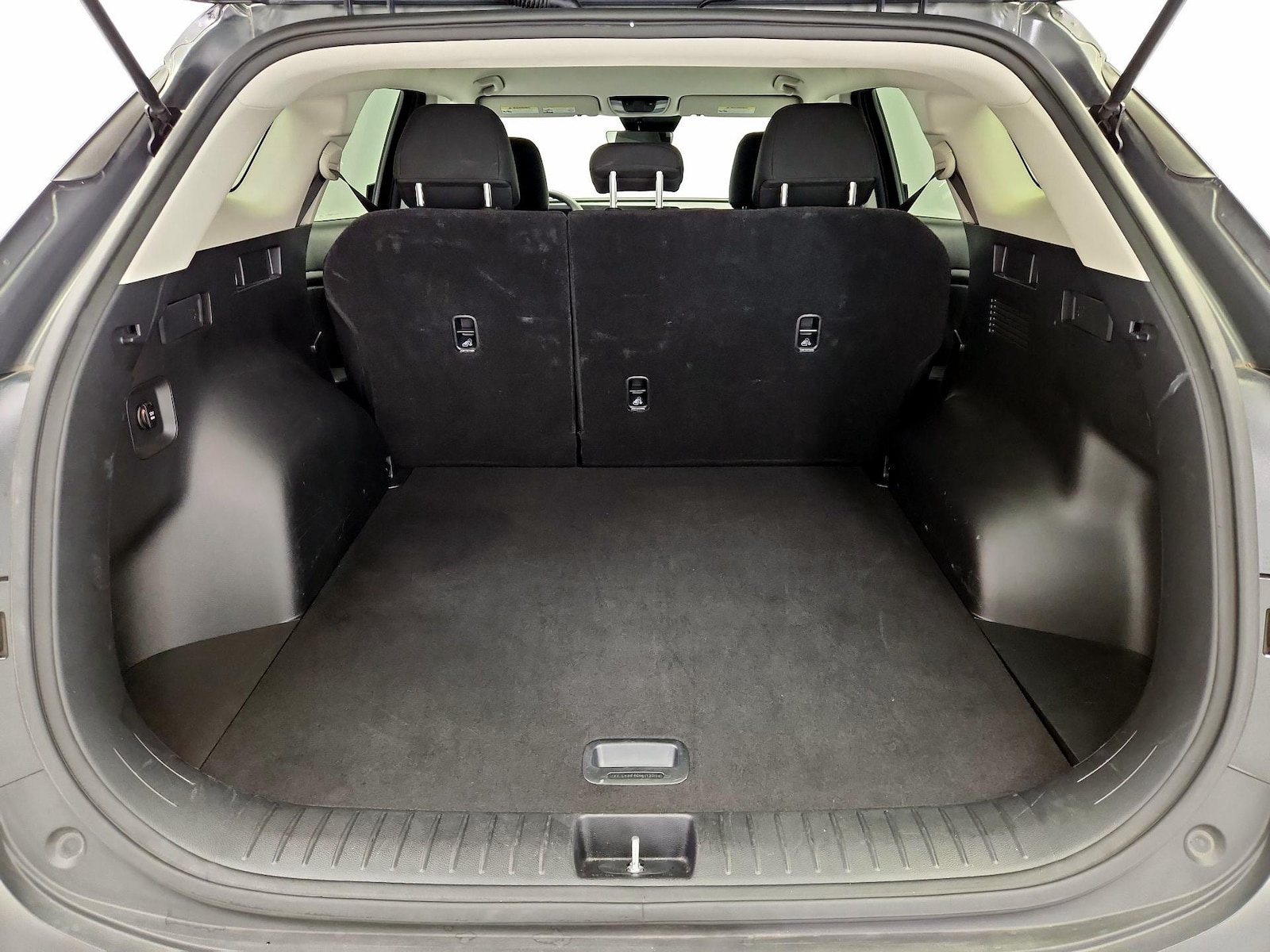 2025 Kia Sportage LX - Photo 21