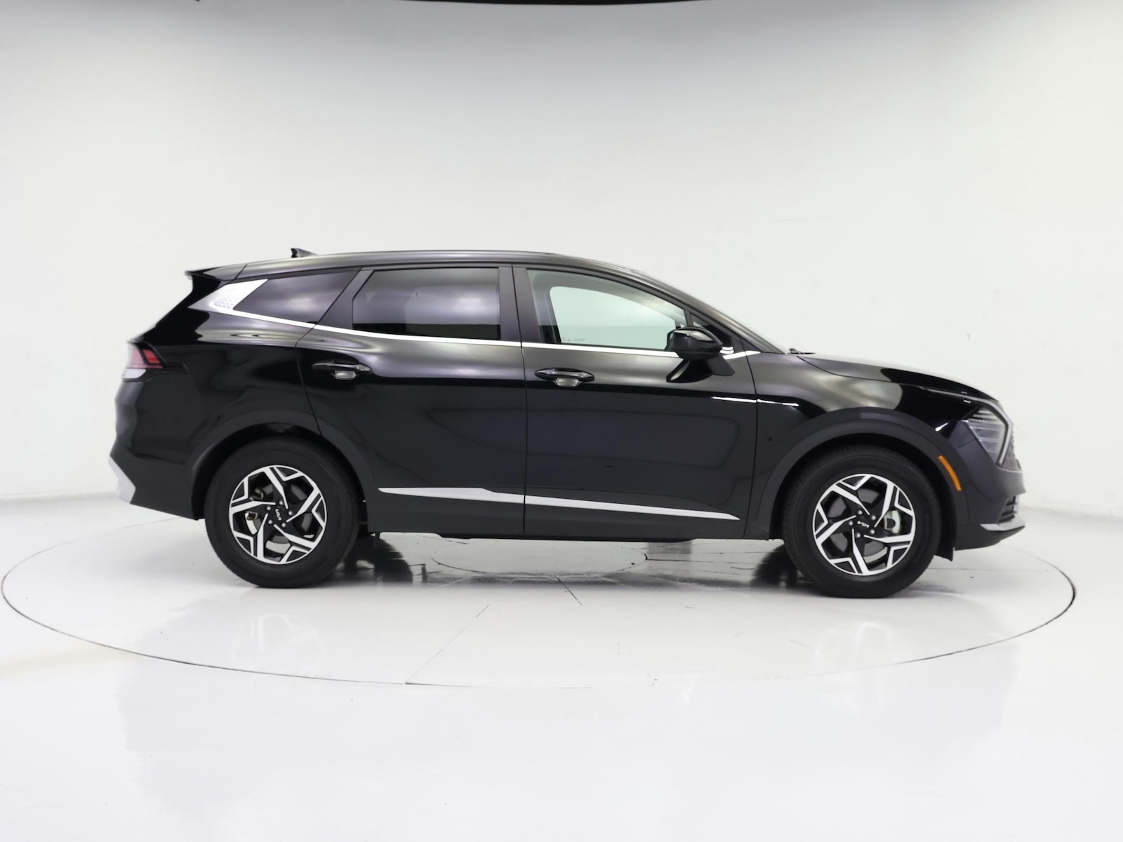 2025 Kia Sportage LX - Photo 8