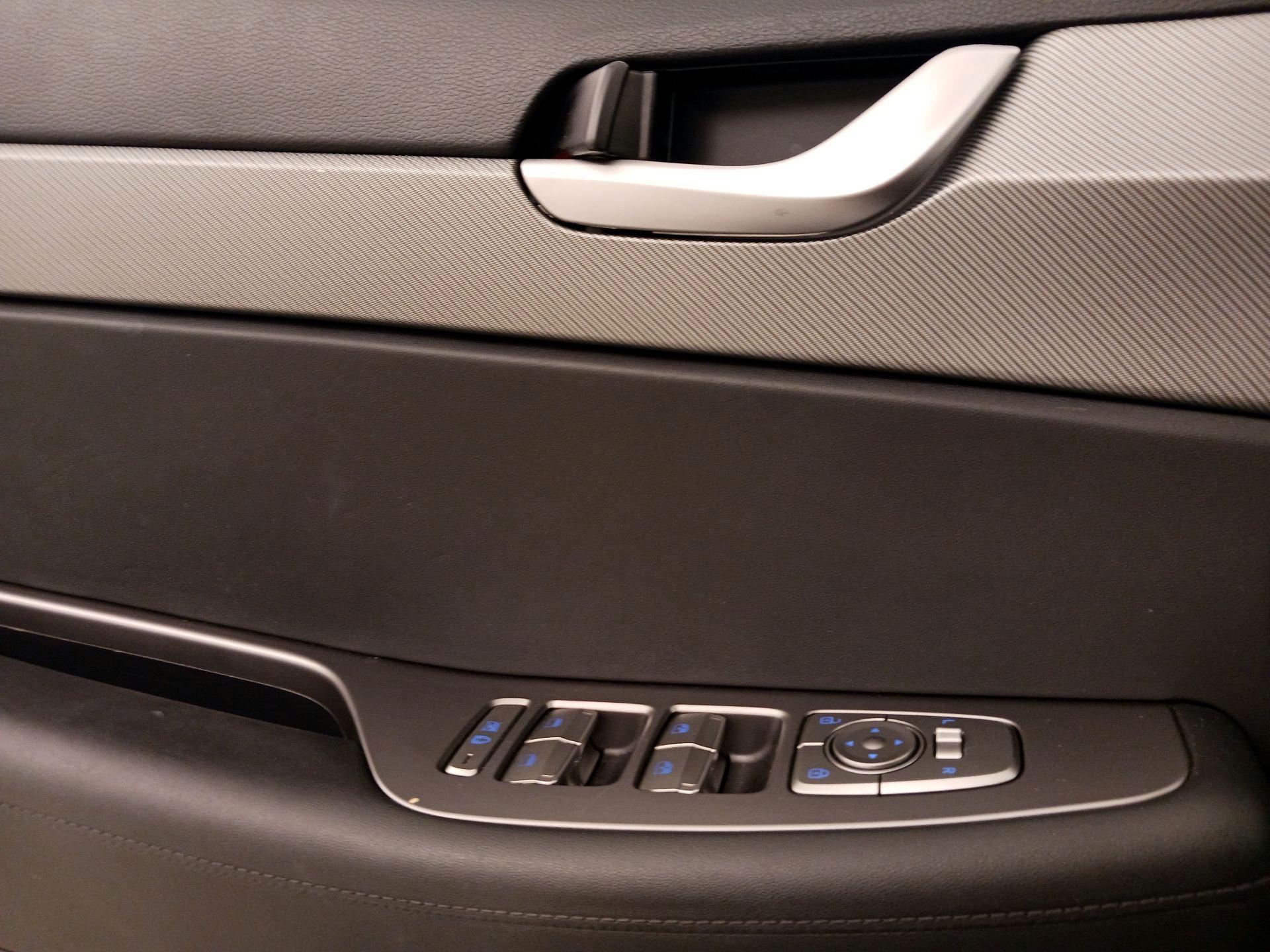 Thumbnail: 2025 Hyundai Palisade - 12