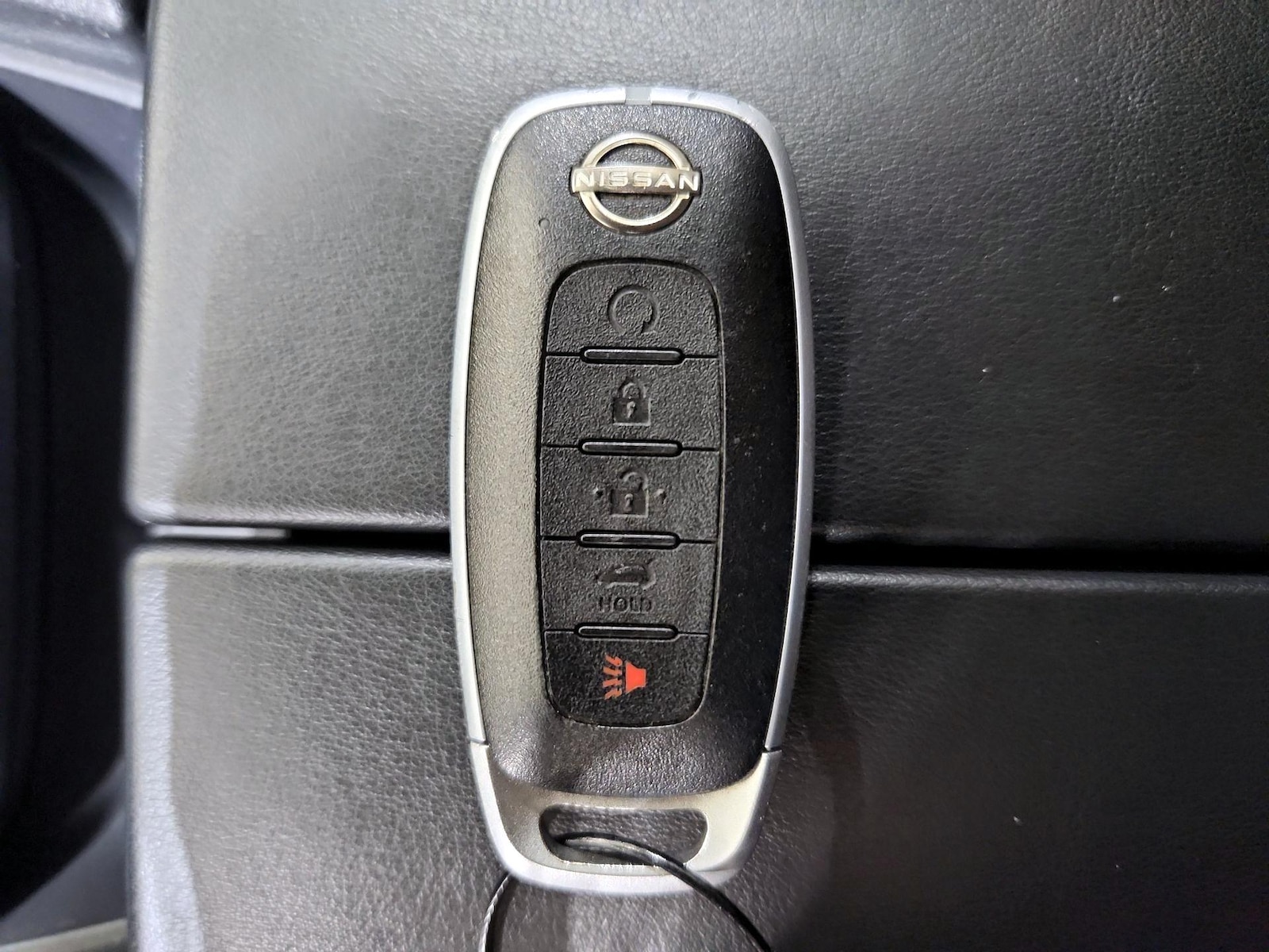 2025 Nissan Rogue SV - Photo 23