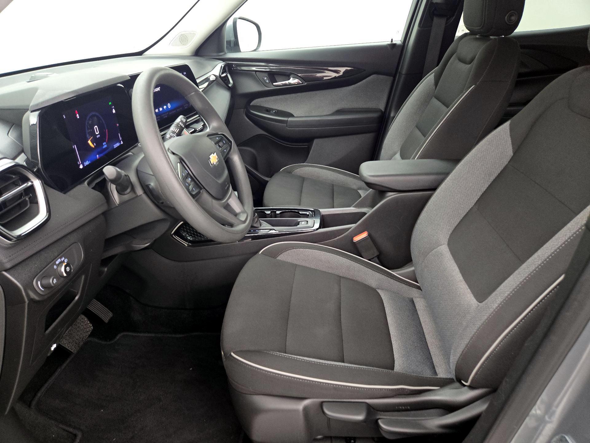 Thumbnail: 2025 Chevrolet TrailBlazer - 11