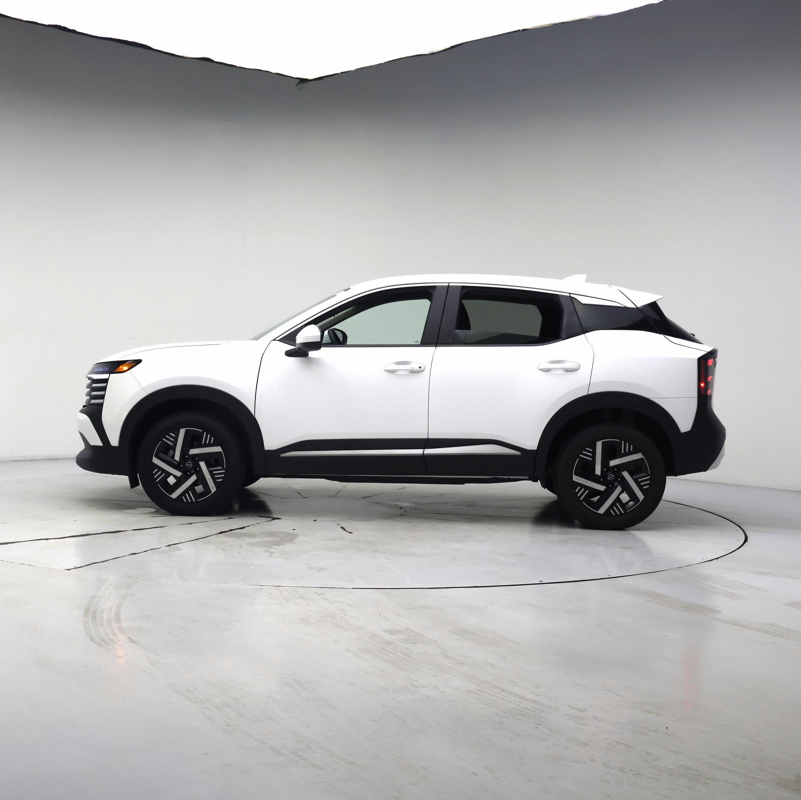Thumbnail: 2025 Nissan Kicks - 3