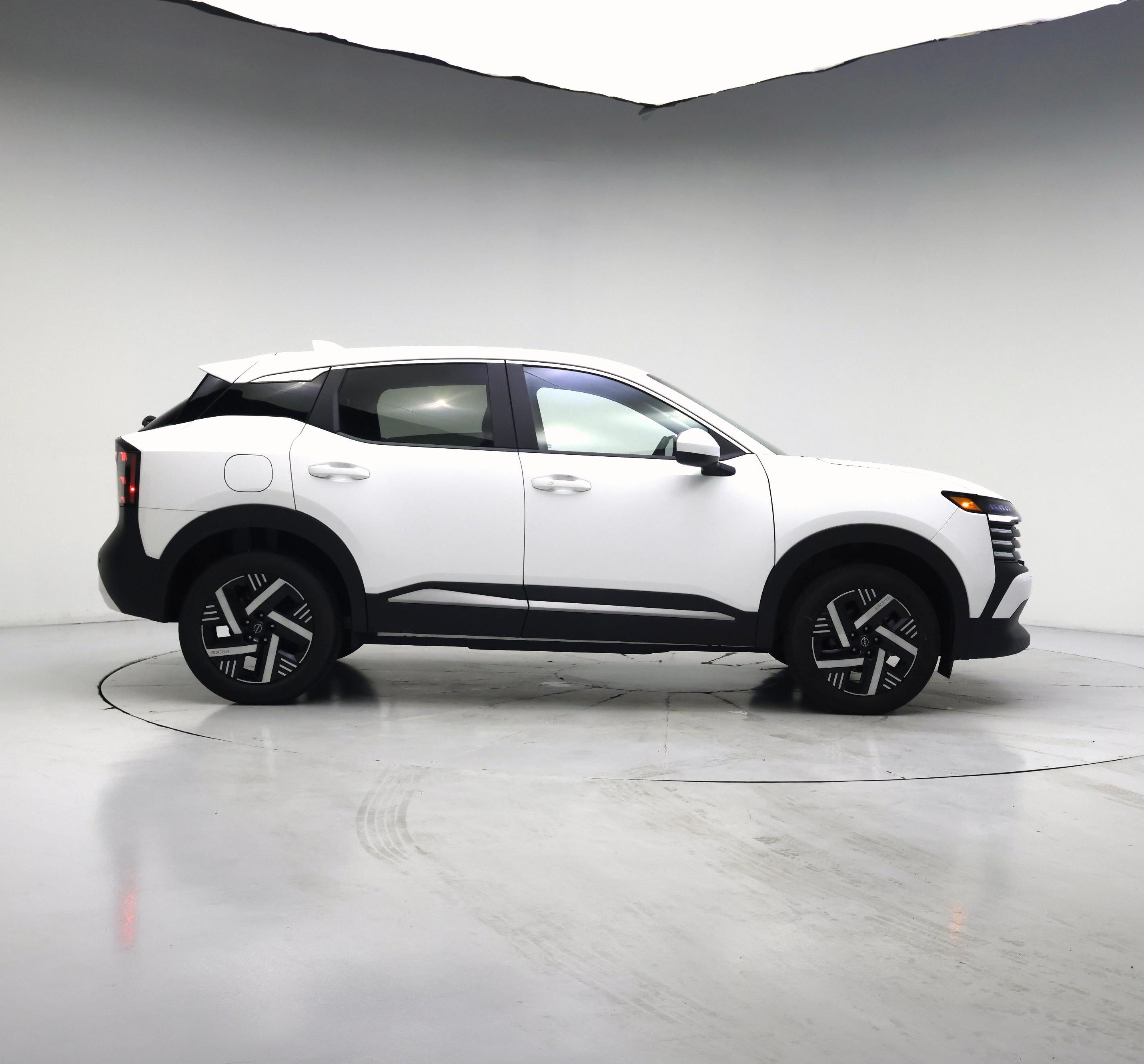 Thumbnail: 2025 Nissan Kicks - 7