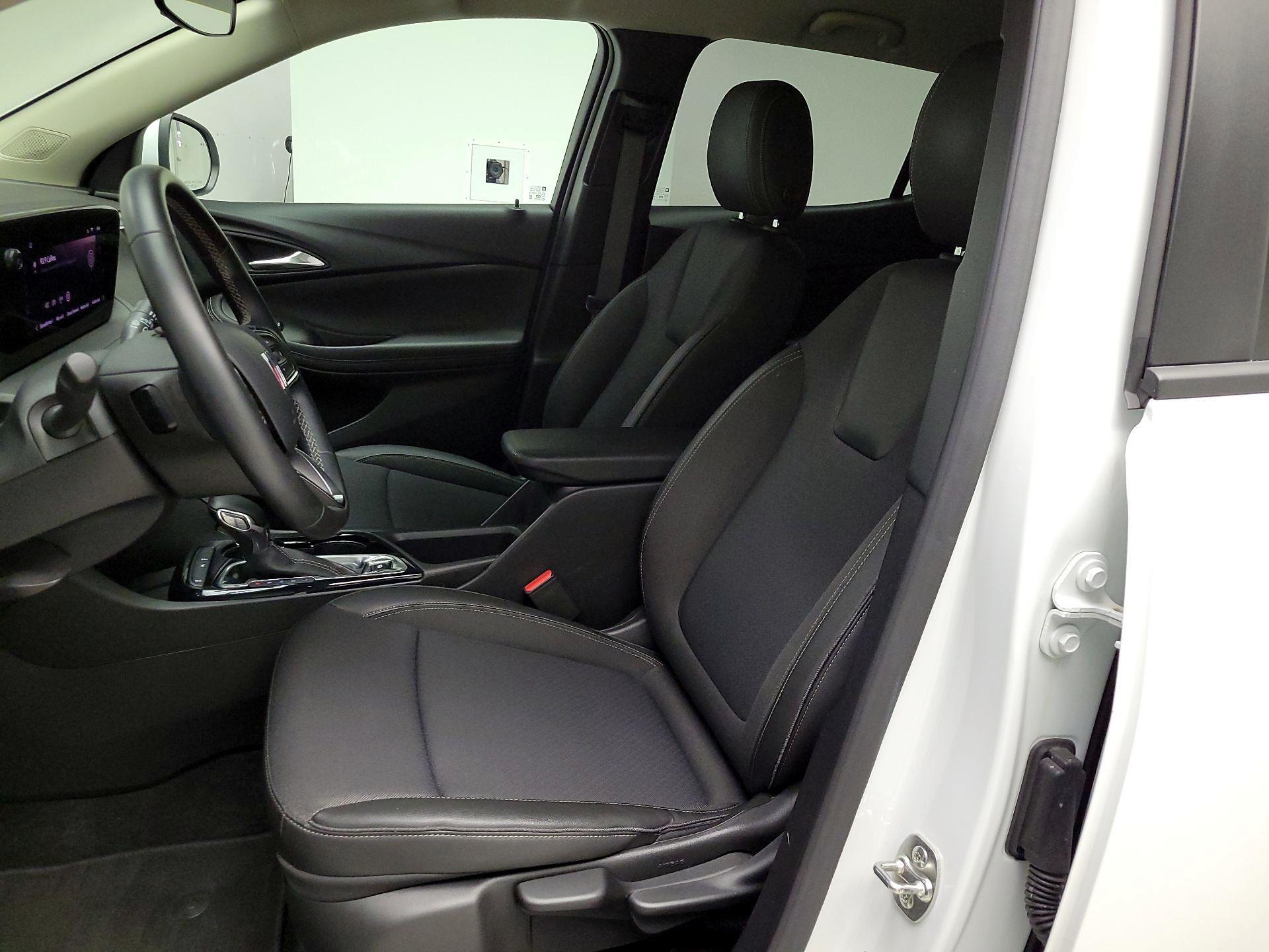 Thumbnail: 2025 Buick Encore GX - 9