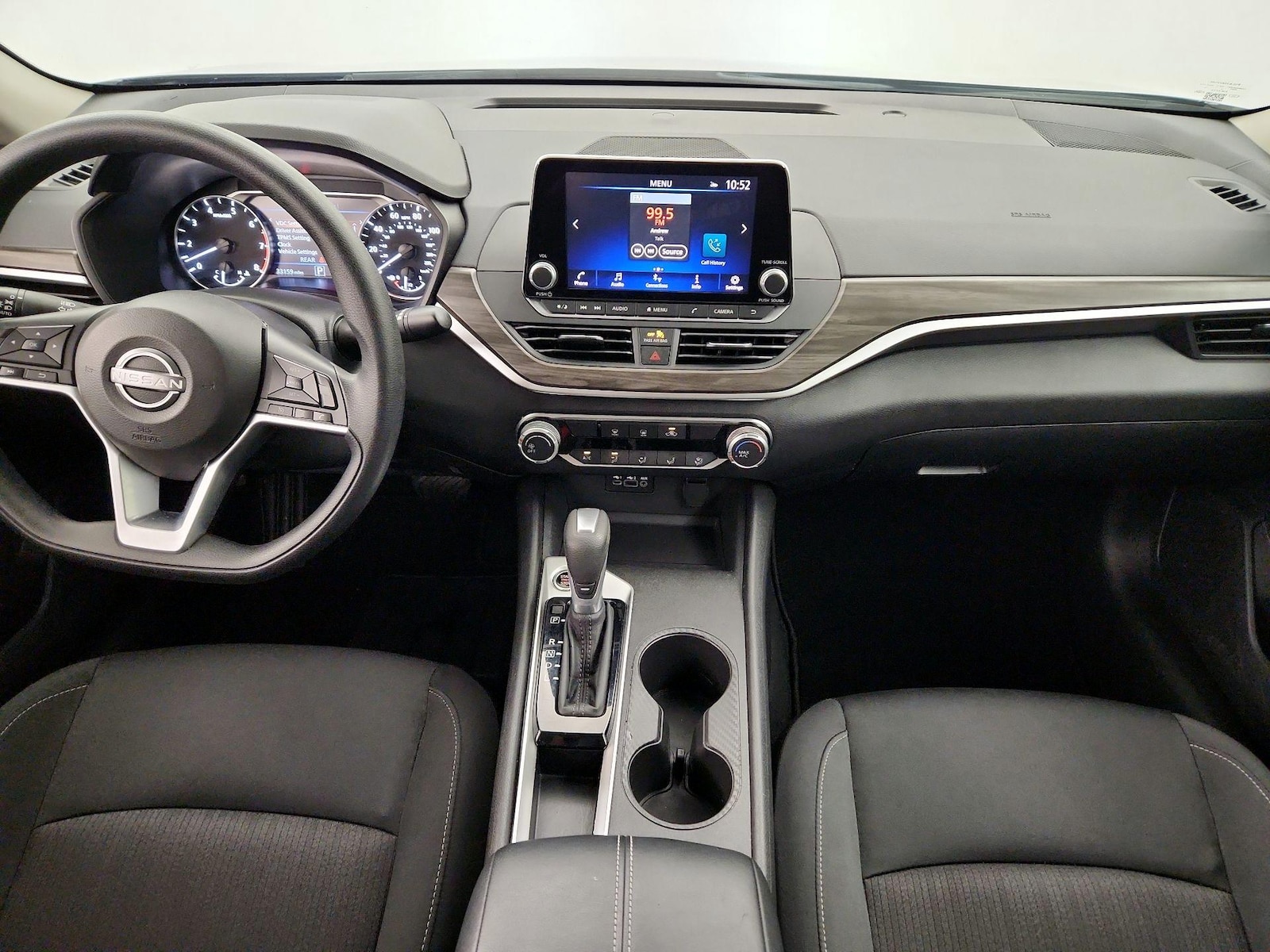 2025 Nissan Altima SV - Photo 10