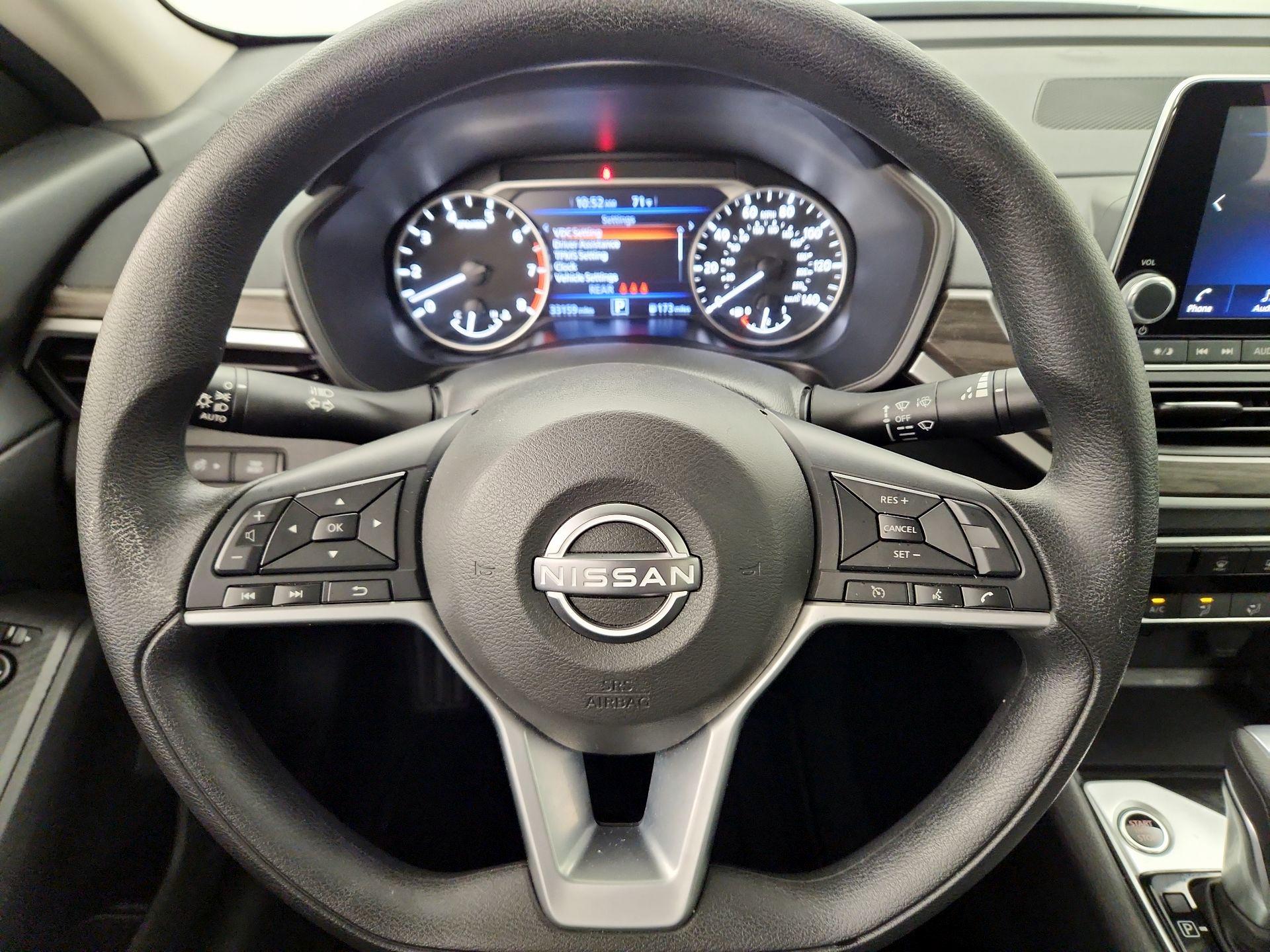 Thumbnail: 2025 Nissan Altima - 10