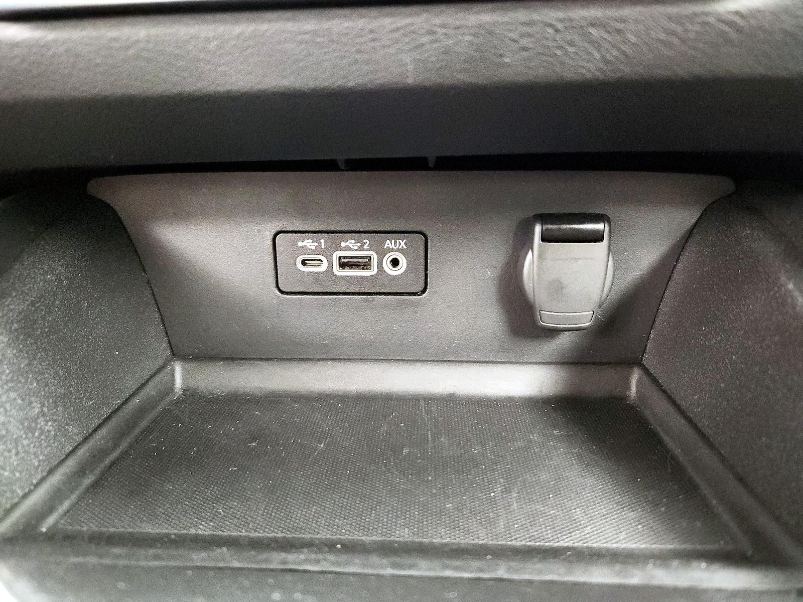 2025 Nissan Altima SV - Photo 19