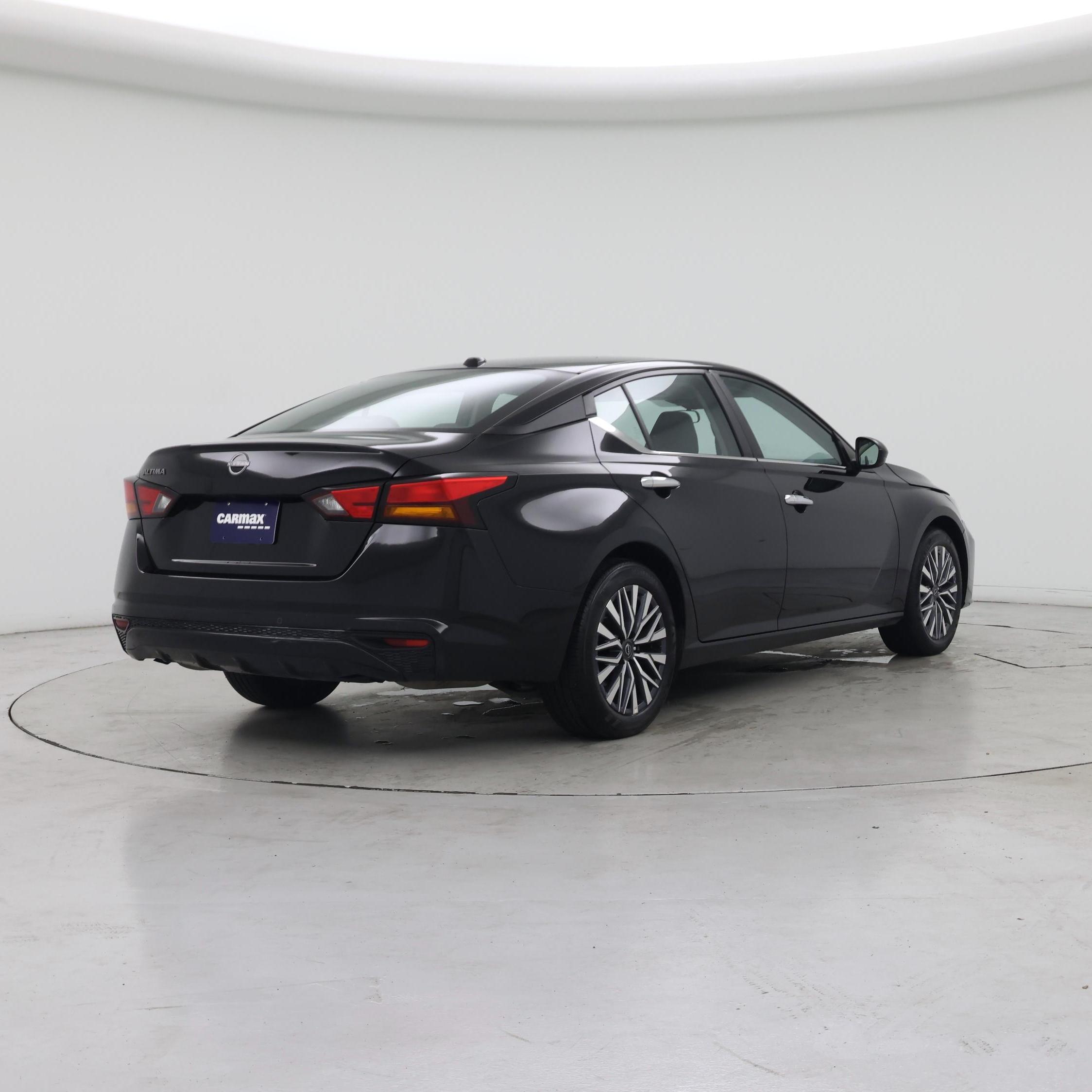 Thumbnail: 2025 Nissan Altima - 8