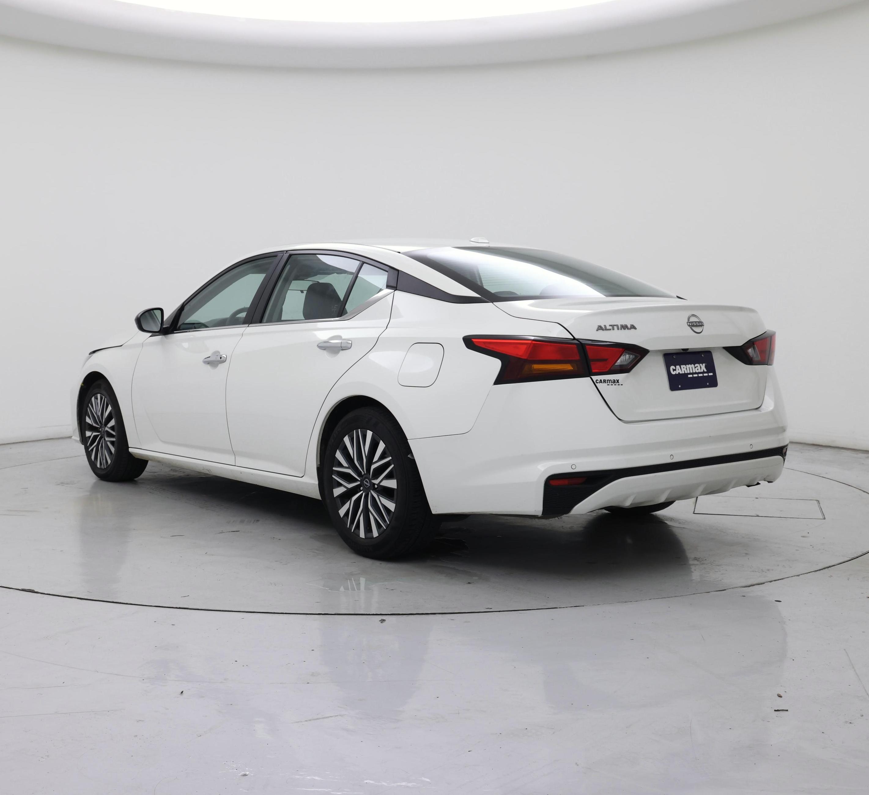 Thumbnail: 2025 Nissan Altima - 2