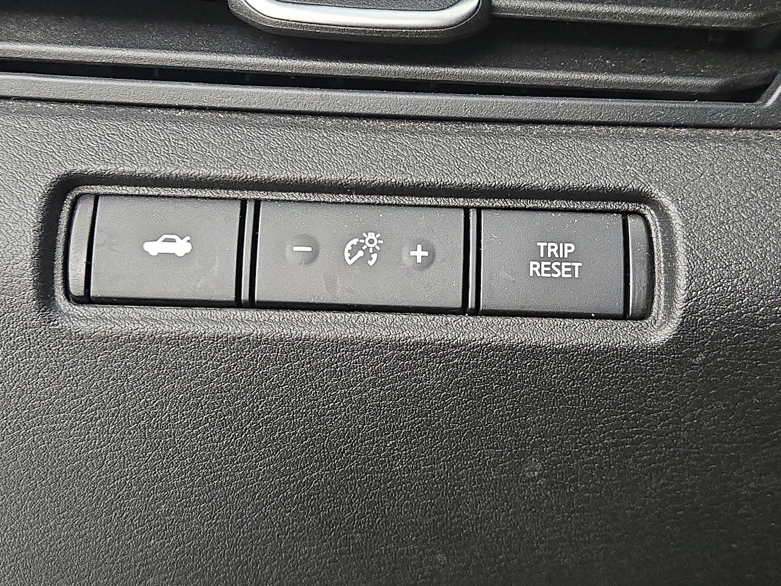 2025 Nissan Altima SV - Photo 14