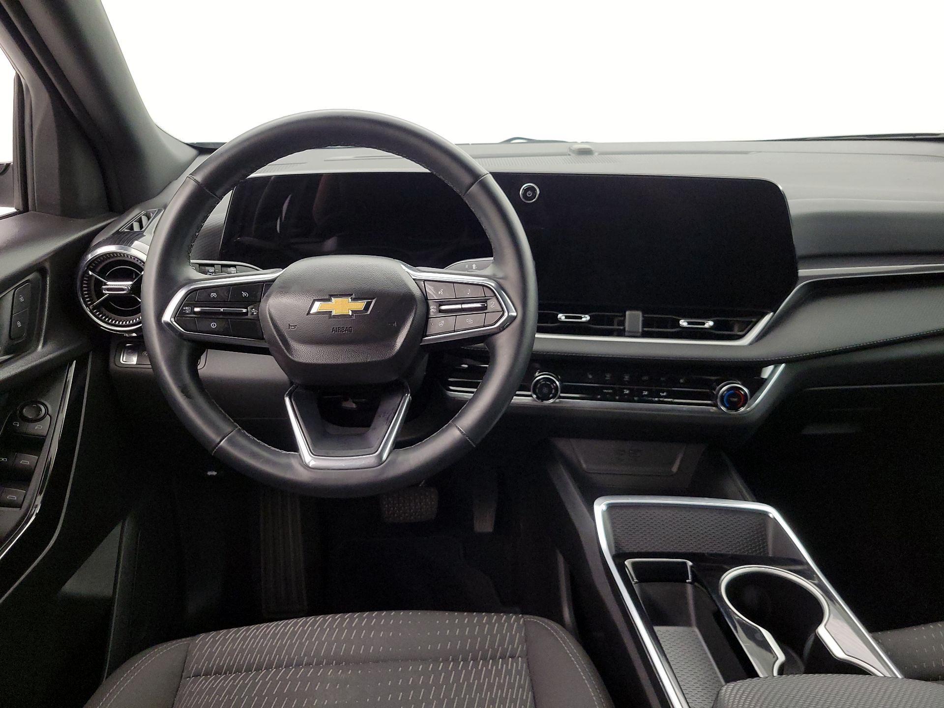 Thumbnail: 2025 Chevrolet Equinox - 10