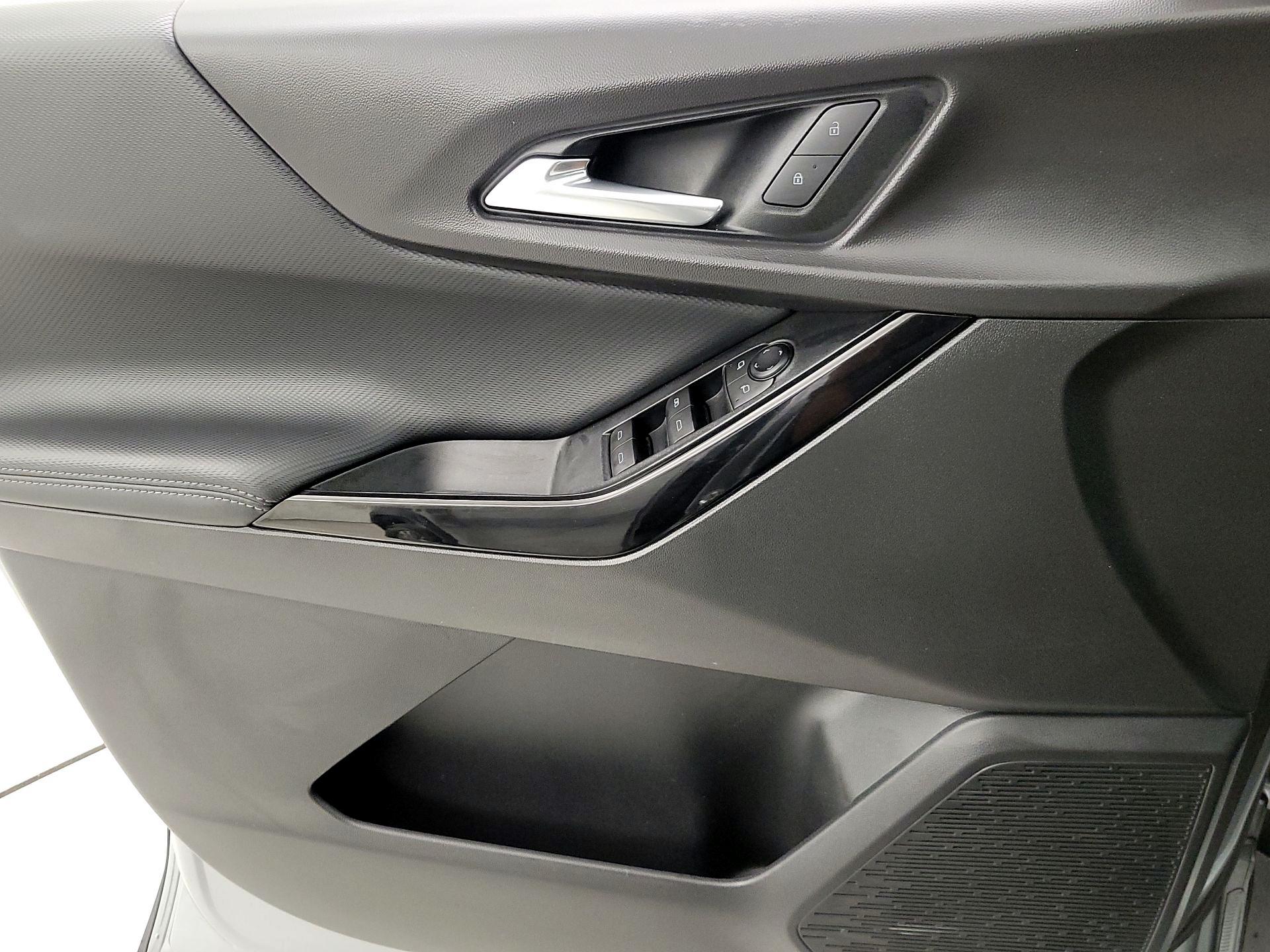 Thumbnail: 2025 Chevrolet Equinox - 12