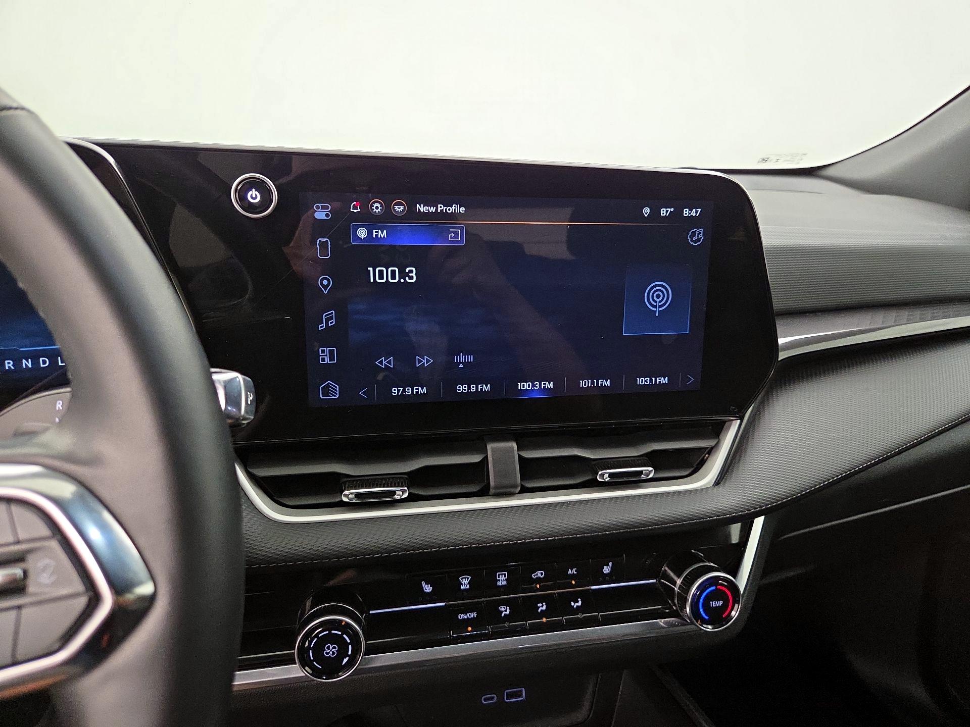 Thumbnail: 2025 Chevrolet Equinox - 15