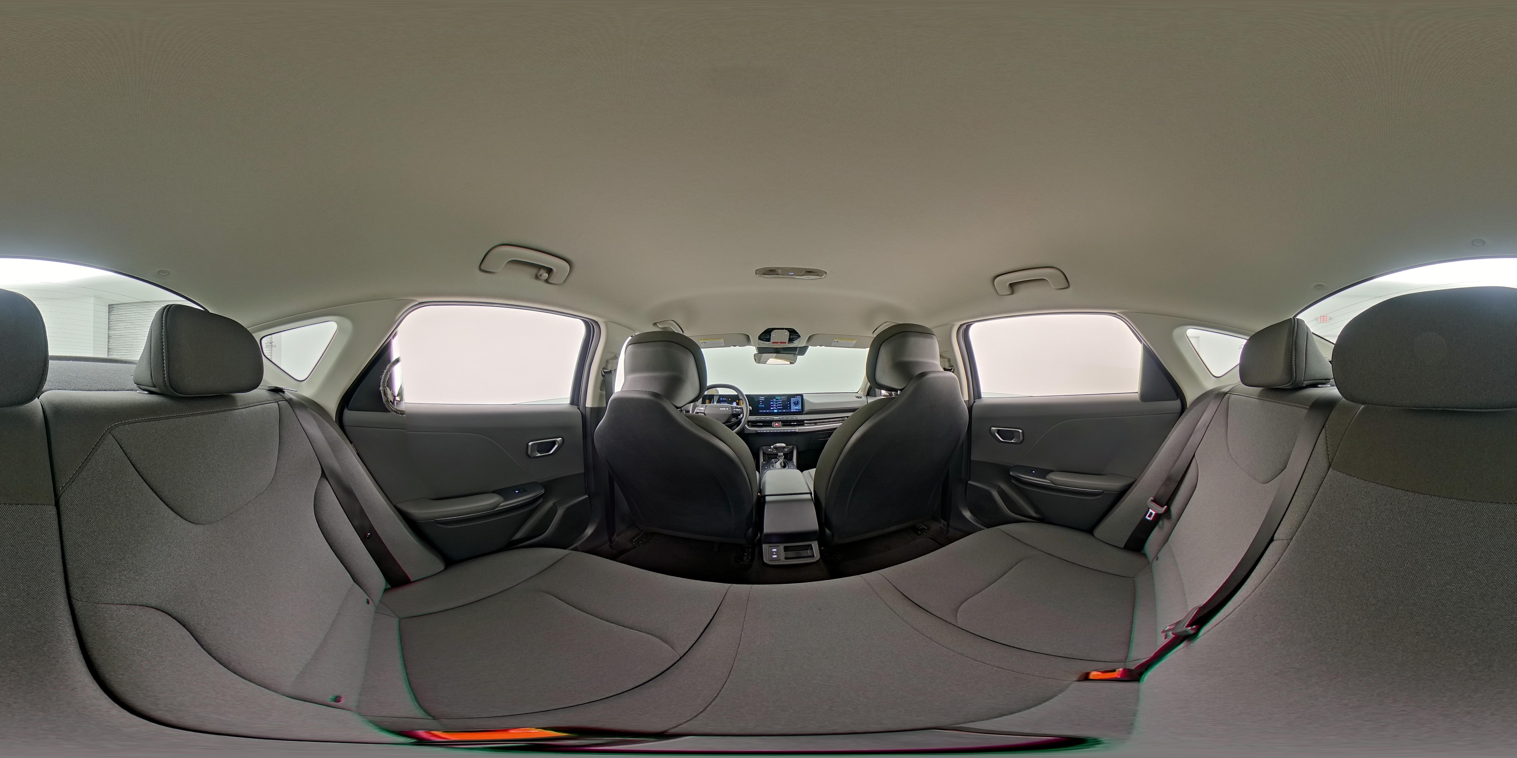 2025 Kia K4 LXS - Photo 25