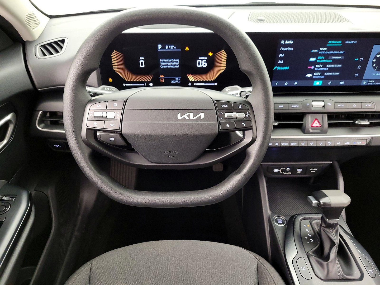 2025 Kia K4 LXS - Photo 11