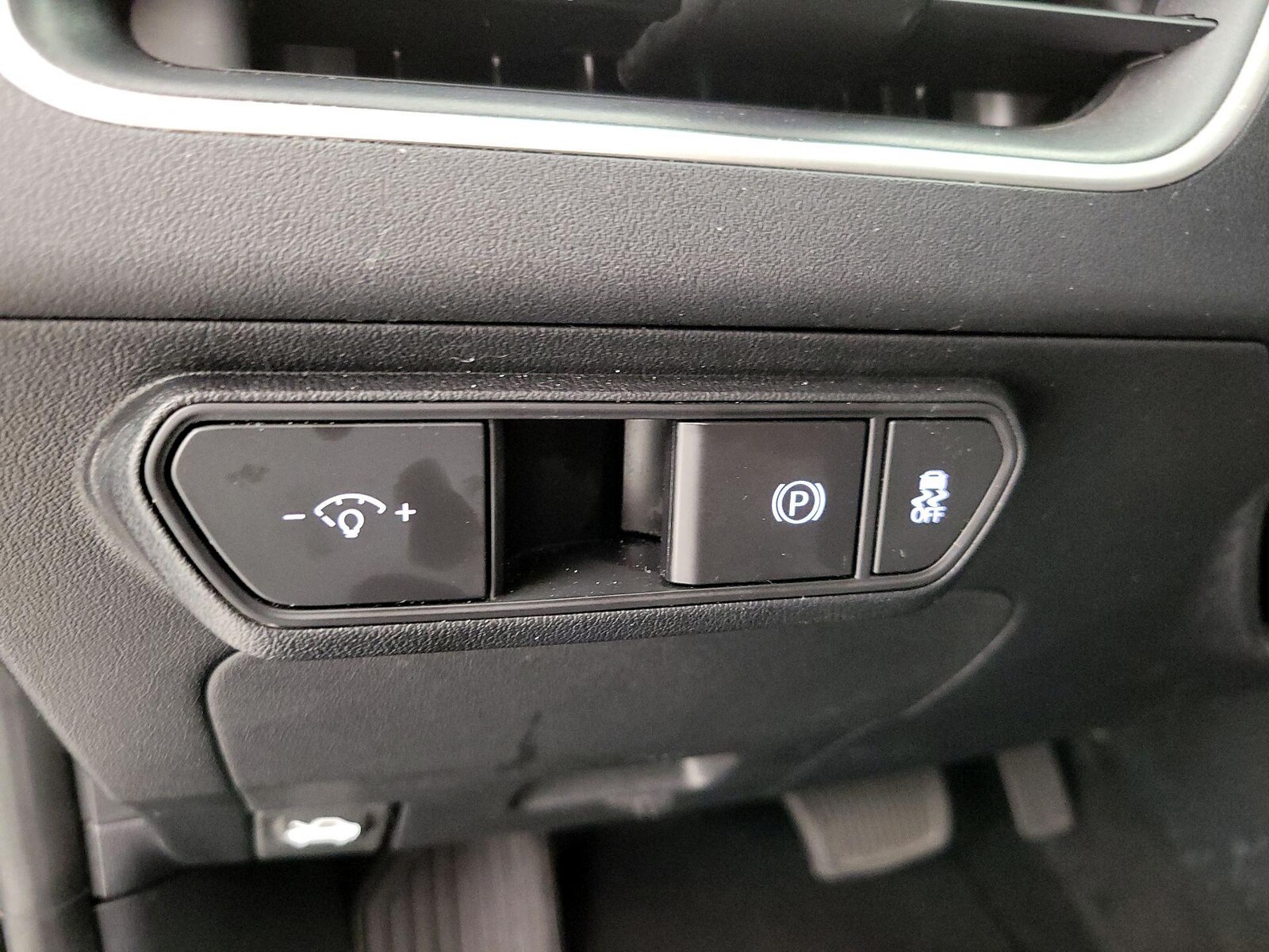 2025 Kia K4 LXS - Photo 14
